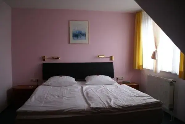 Superior Double Room - single occupancy in Weser Wasserbetten Hotel Baxmann Superior Double Room - single occupancy in Weser Wasserbetten Hotel Baxmann