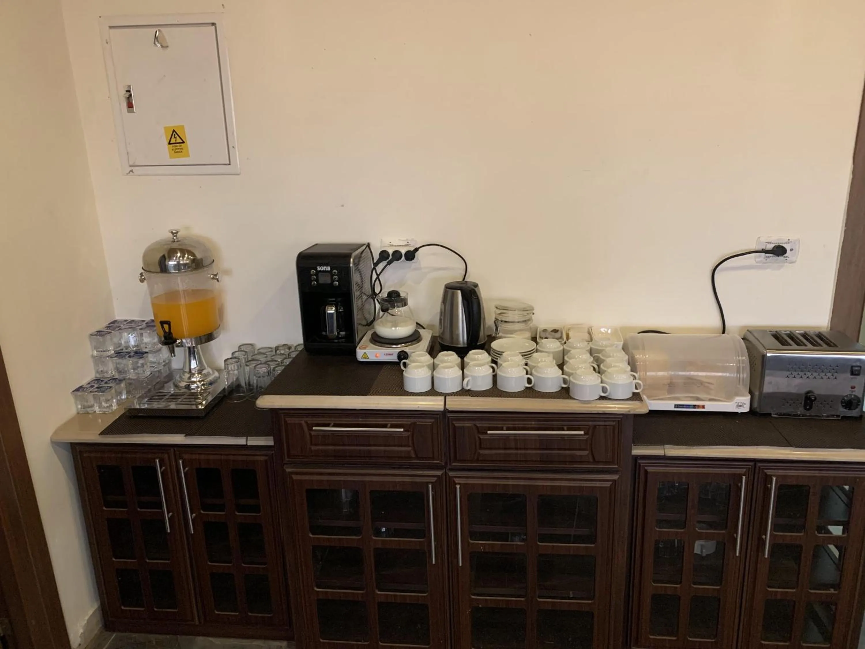 Coffee/tea facilities in Petra Sky Hotel