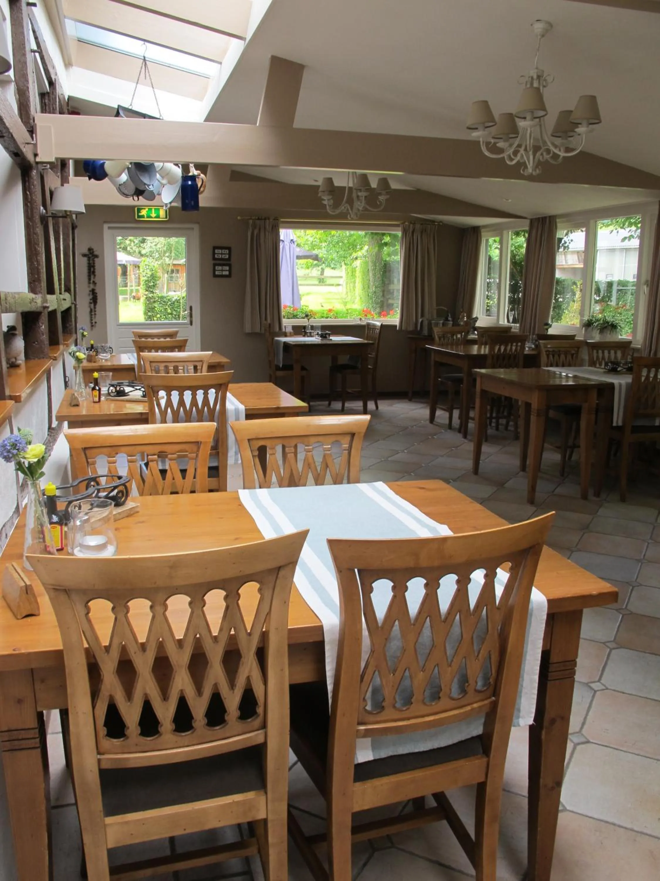Restaurant/places to eat in Hotel Hoeve de Plei