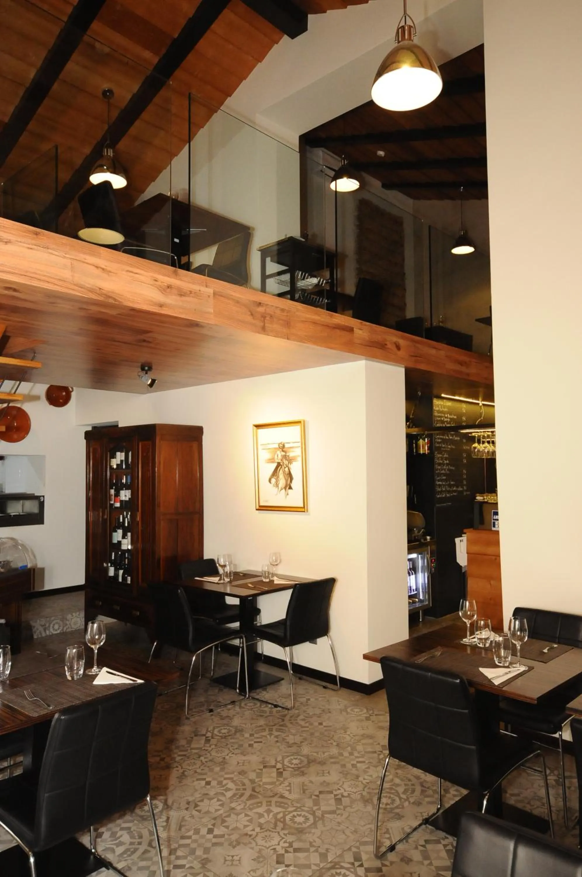 Restaurant/places to eat in Lost & Found - Guesthouse & Suites