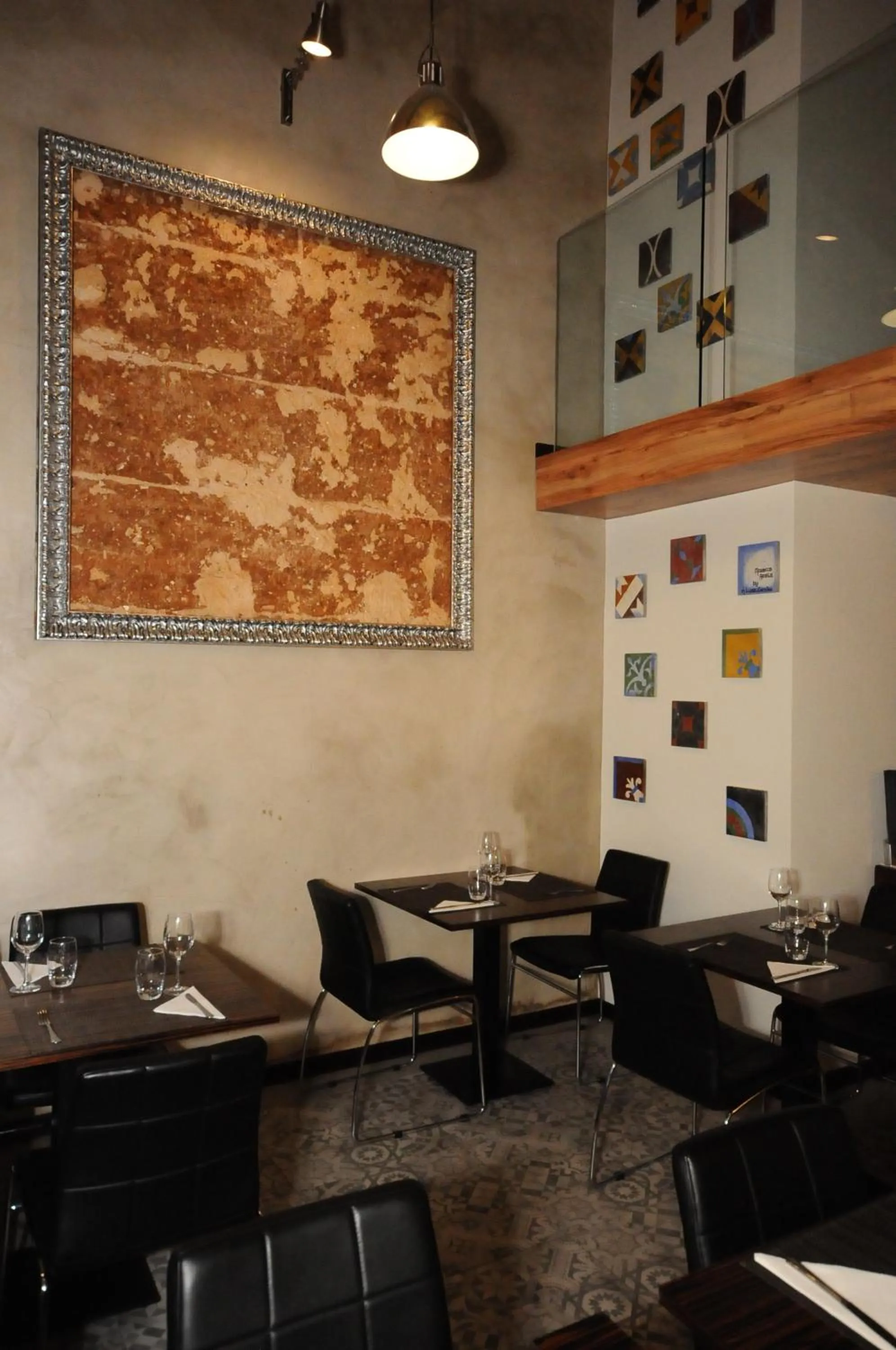 Restaurant/places to eat in Lost & Found - Guesthouse & Suites