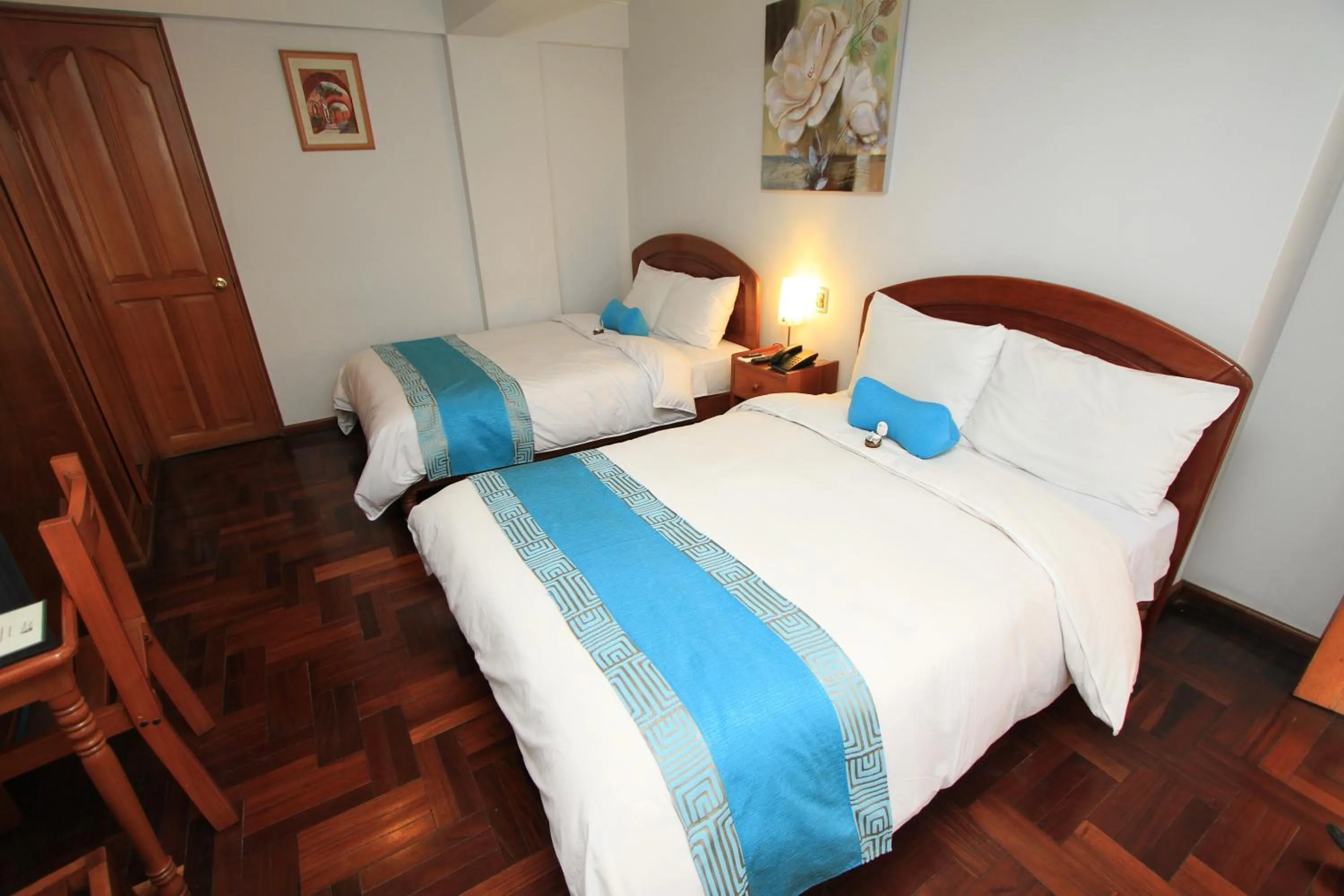 bunk bed, Bed in Samana Hotel