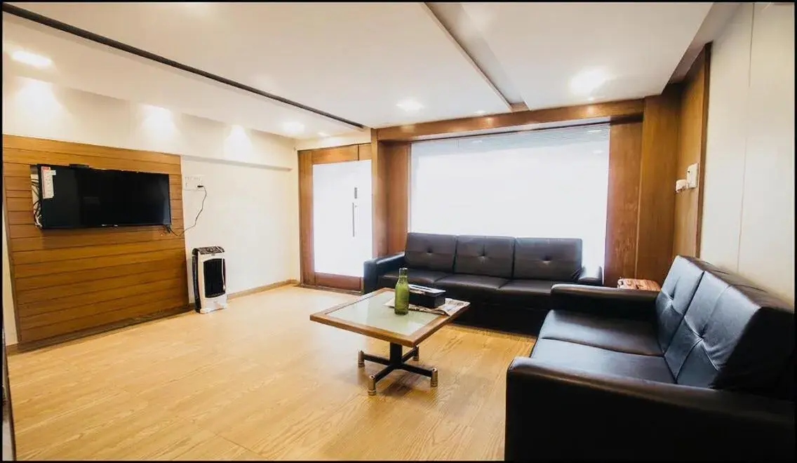 Lobby or reception in Qubestay Airport Capsule Hotel & Hostel Lobby or reception in Qubestay Airport Capsule Hotel & Hostel