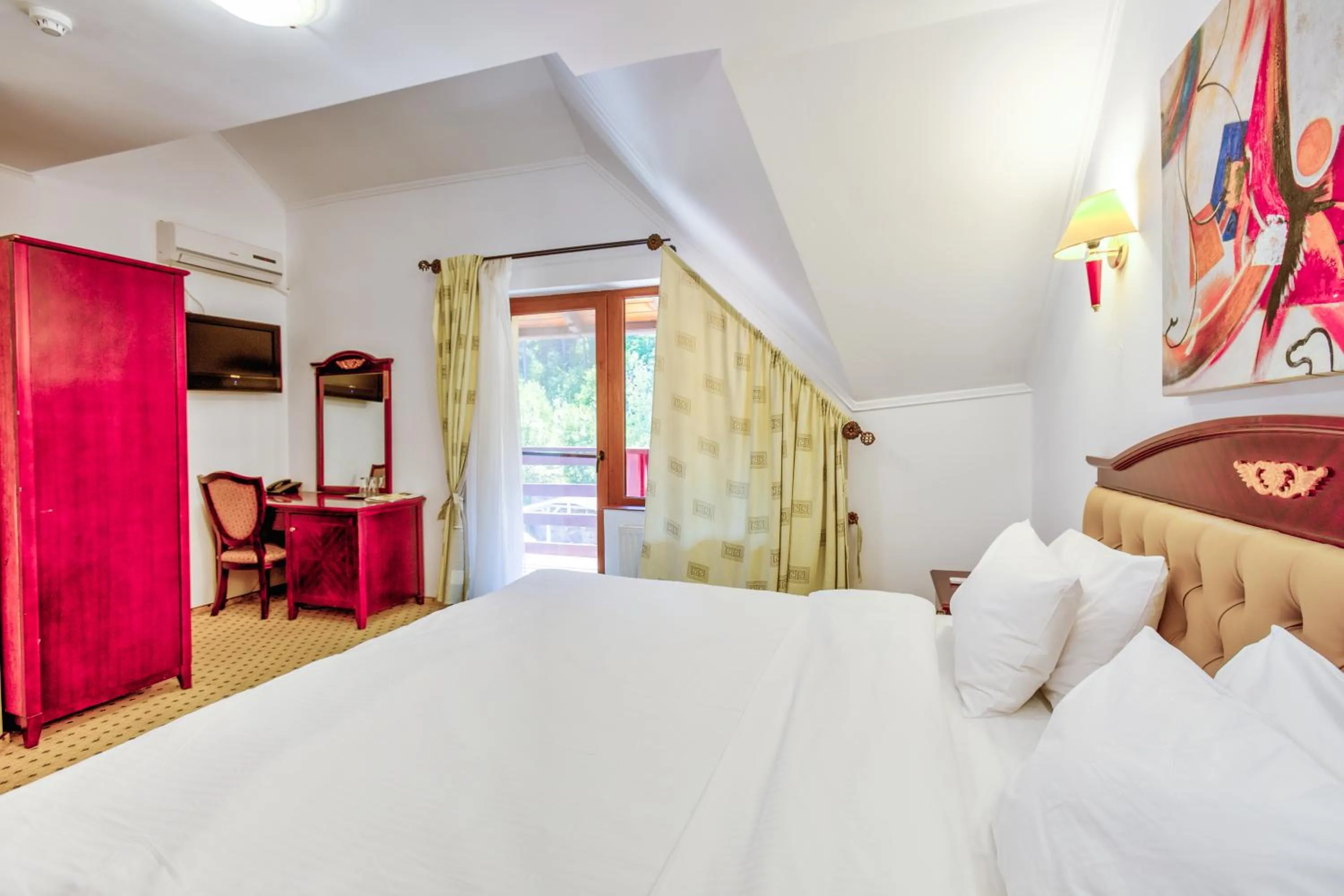 Photo of the whole room, Bed in Q Resort and Spa