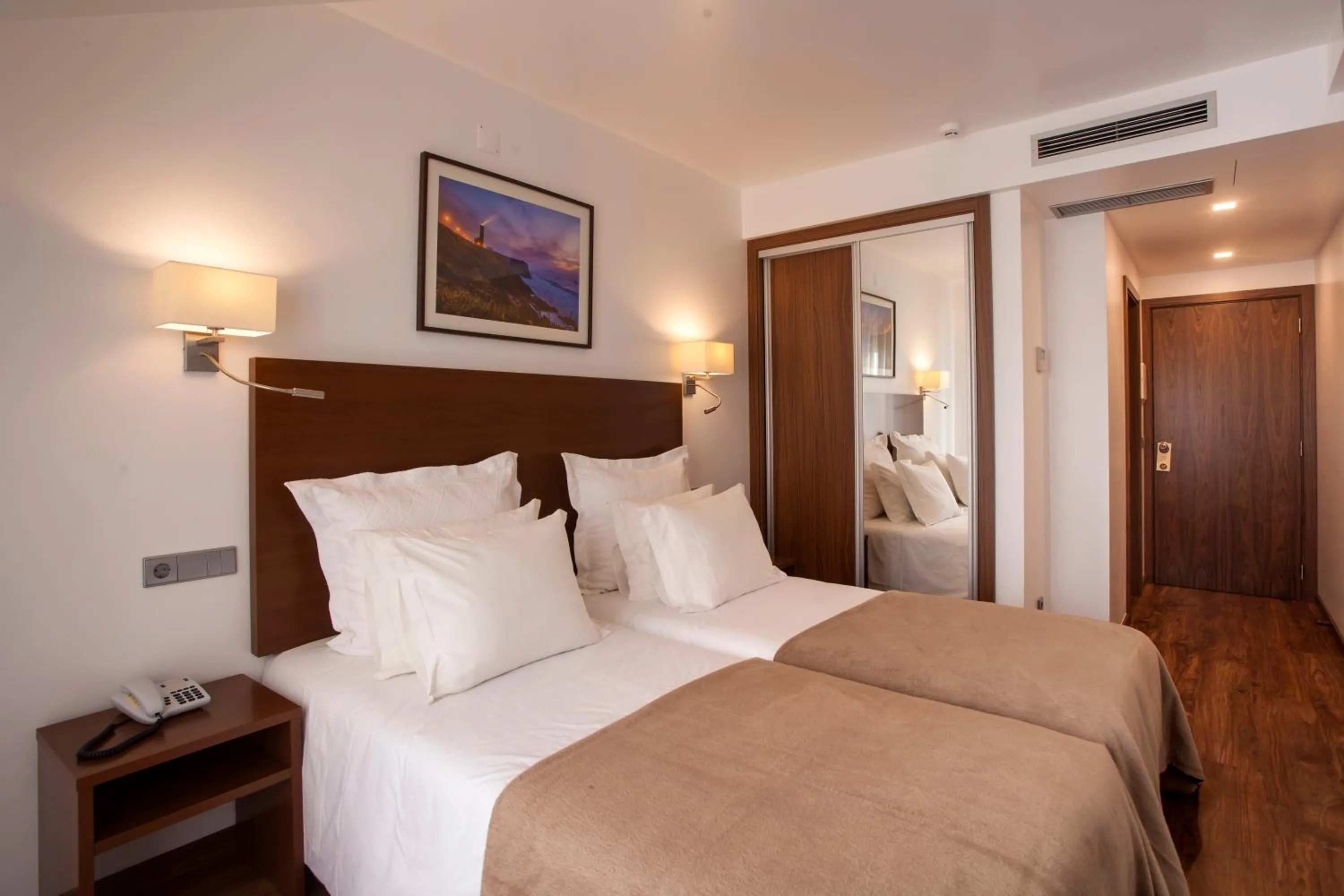 Bedroom, Bed in Hotel Miramar - São Pedro de Moel