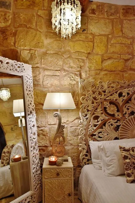 Bed in Chapel 5 Boutique Suites B&B