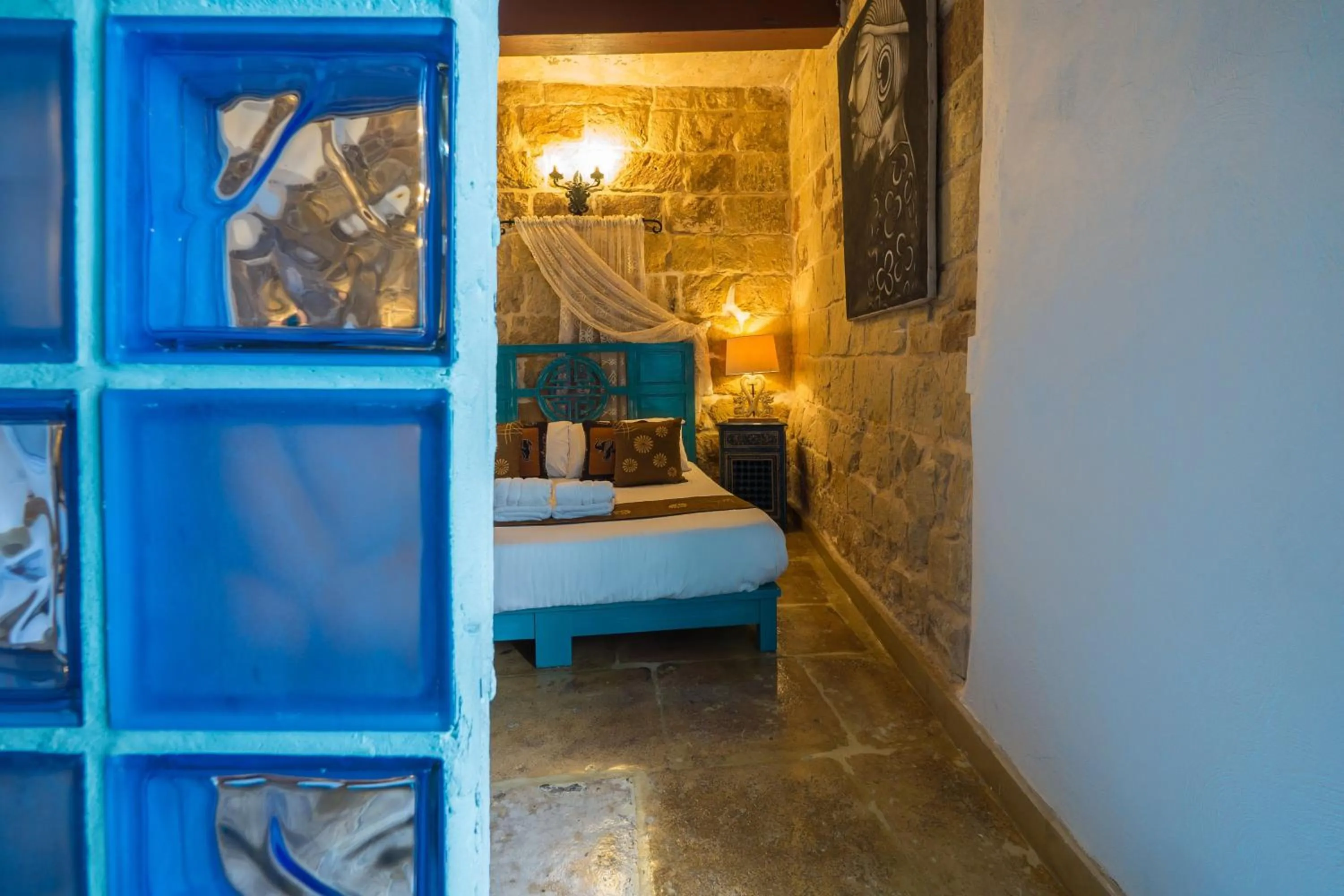 Photo of the whole room, Bed in Chapel 5 Boutique Suites B&B