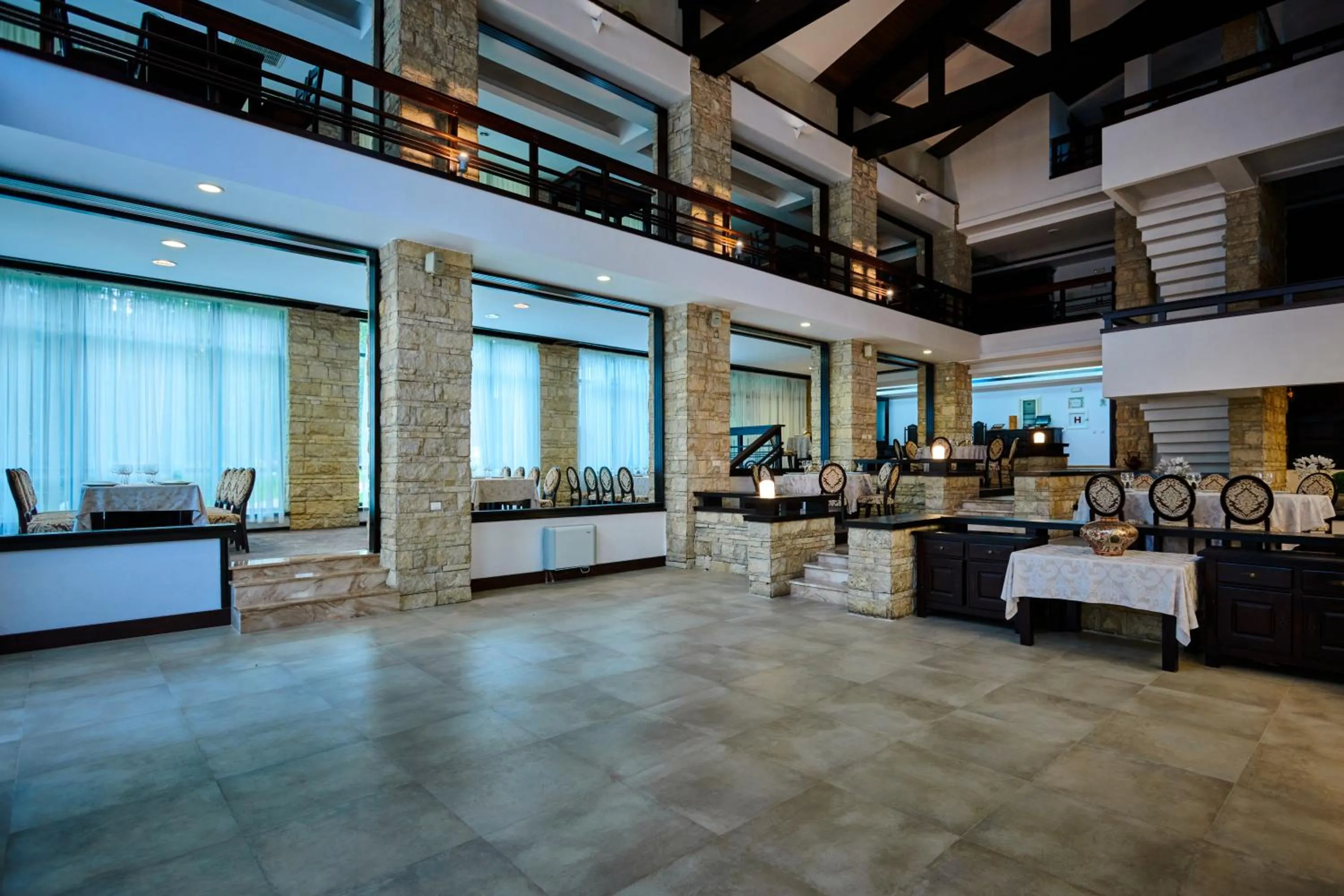 Restaurant/places to eat in Hotel & Restaurant Sofia