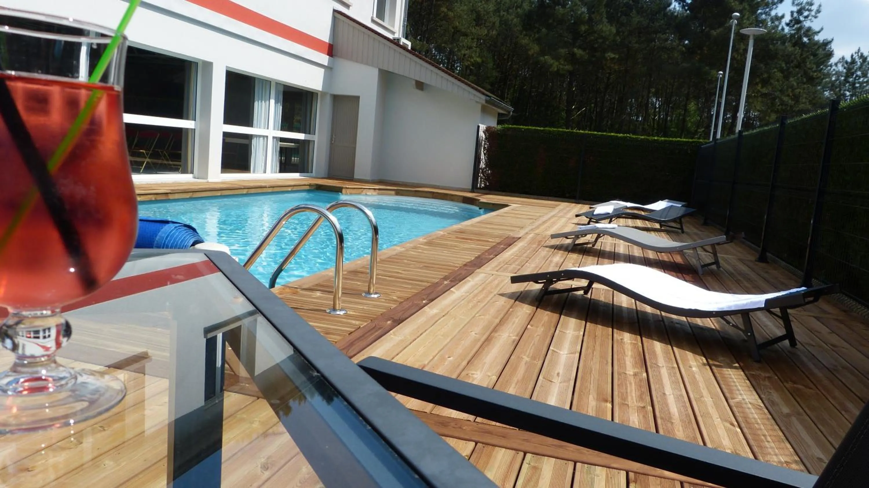 Swimming pool in Hotel ARBOR - Les Hunaudieres - Le Mans Sud - Mulsanne