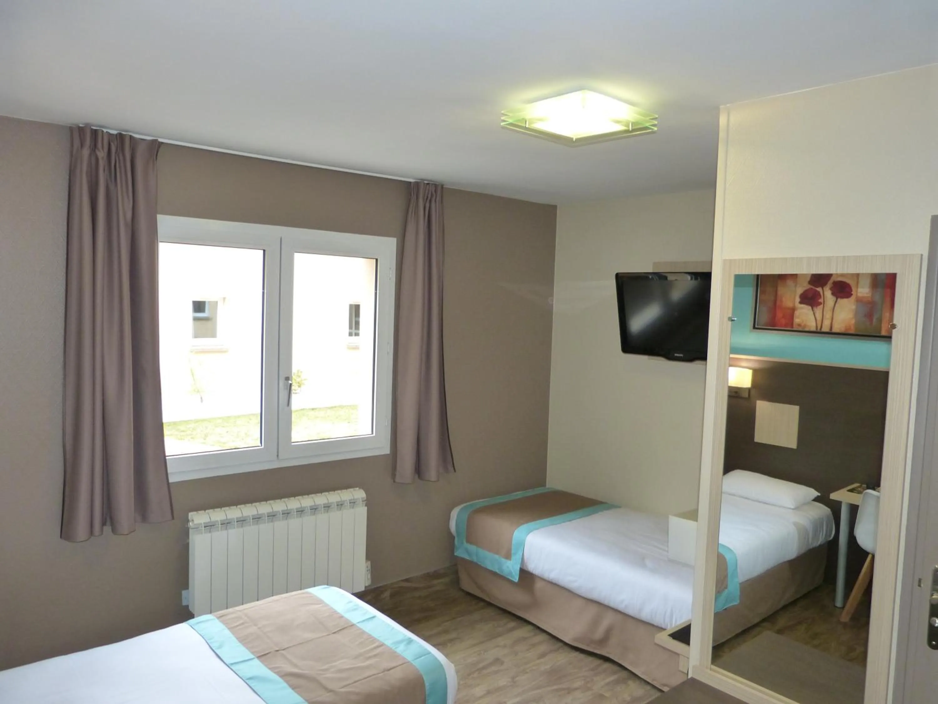 Bedroom, Bed in Hotel ARBOR - Les Hunaudieres - Le Mans Sud - Mulsanne