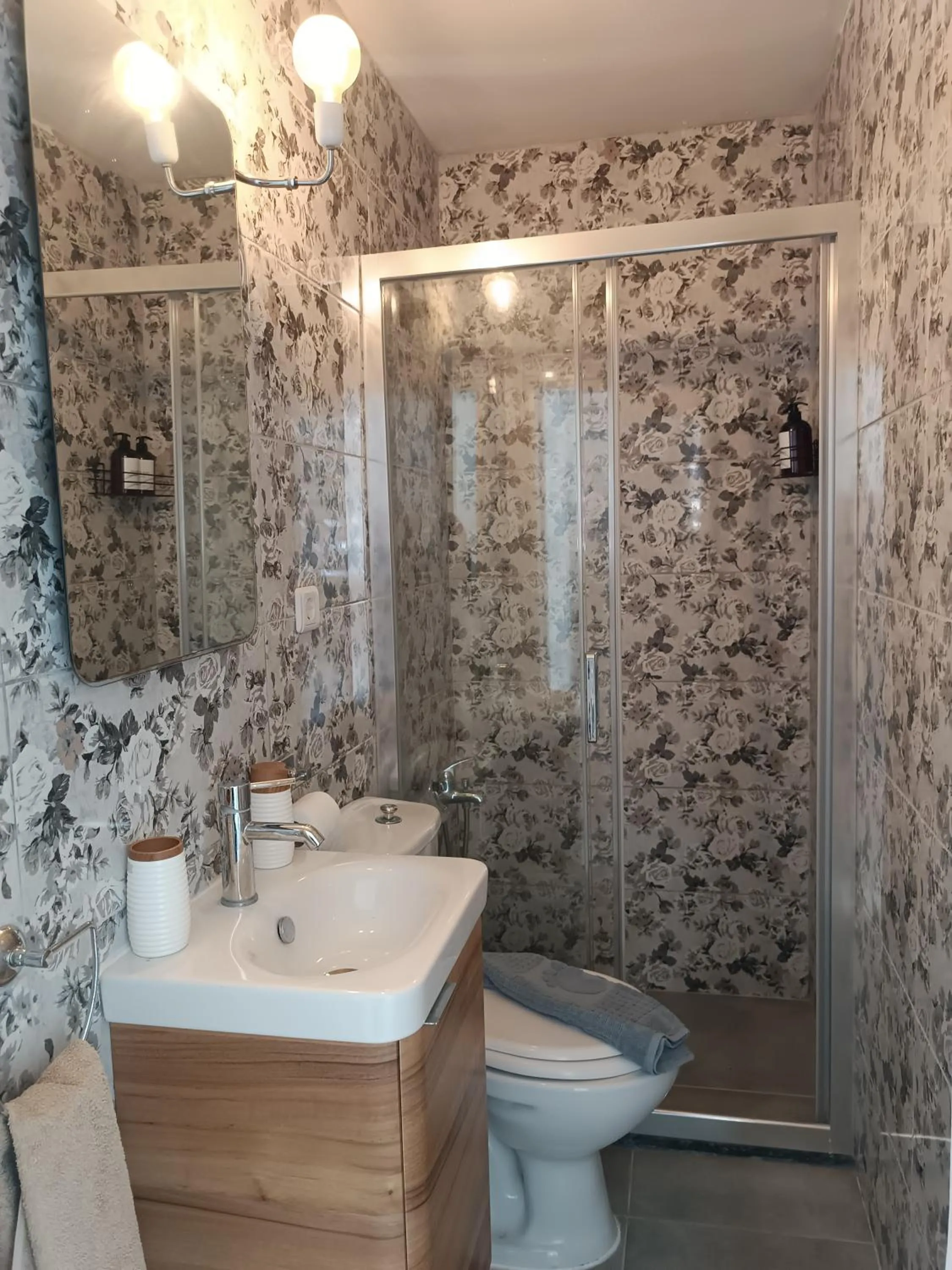 Bathroom in Tepe Hotel