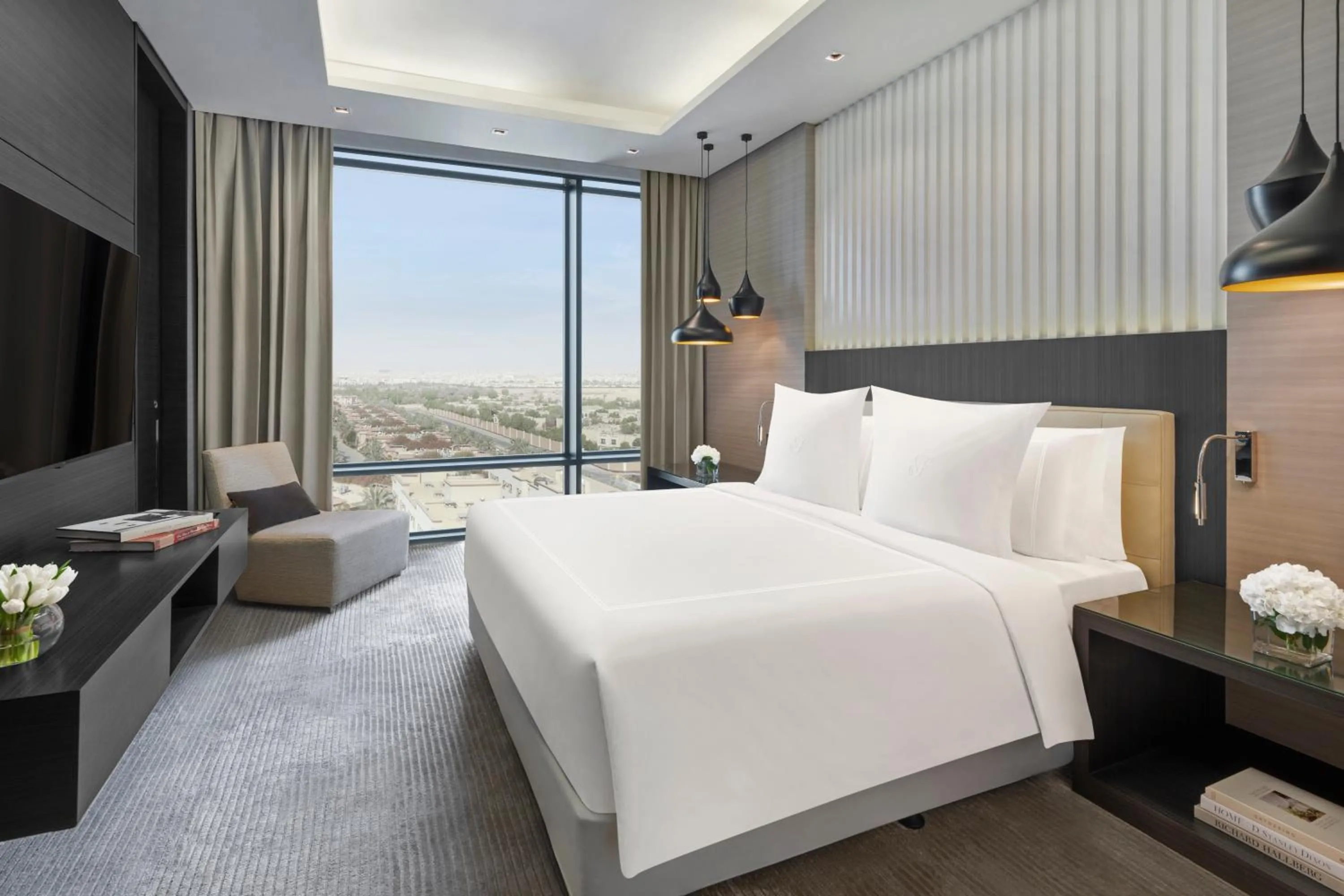 Bed in Fairmont Riyadh