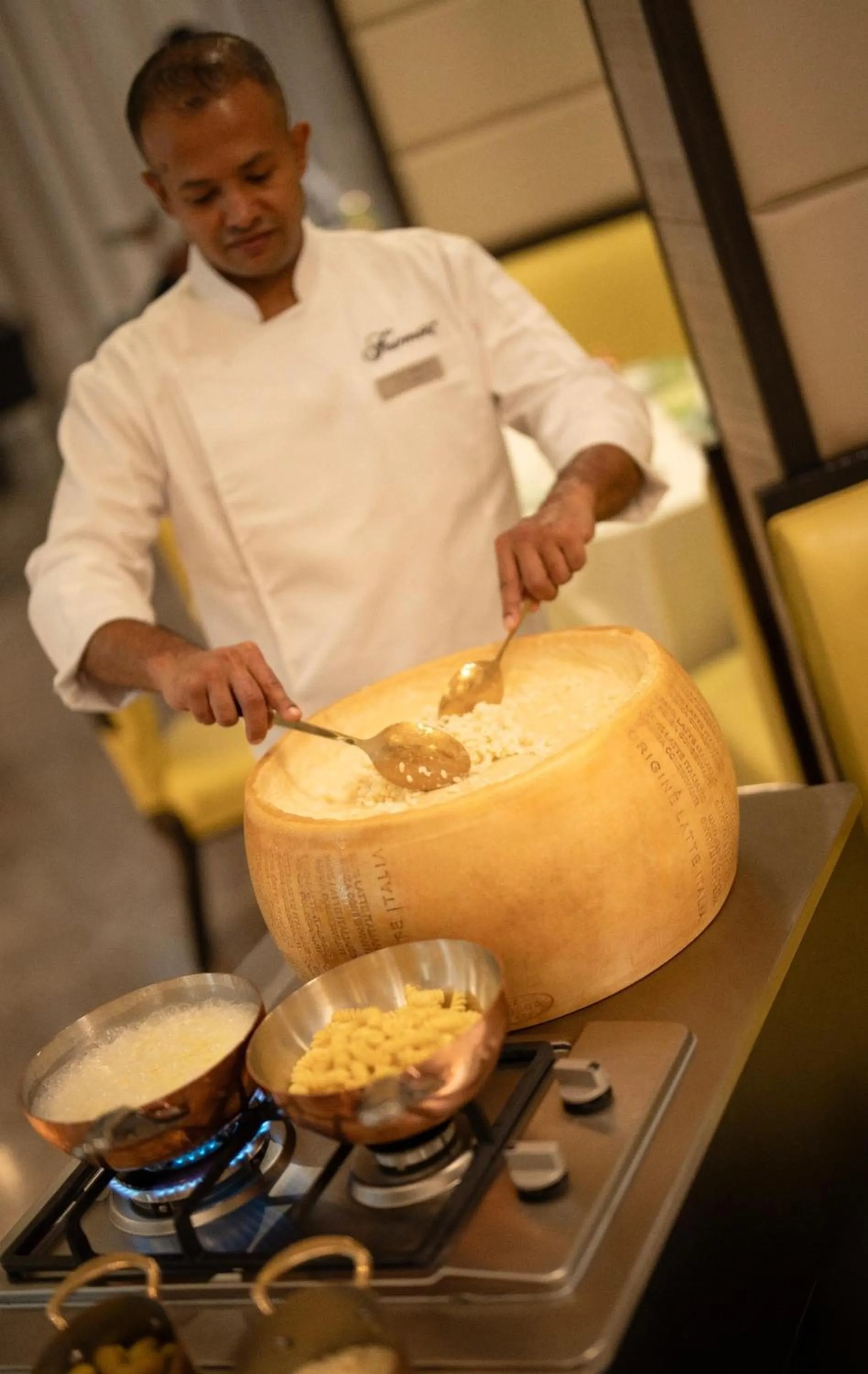 Restaurant/places to eat in Fairmont Riyadh