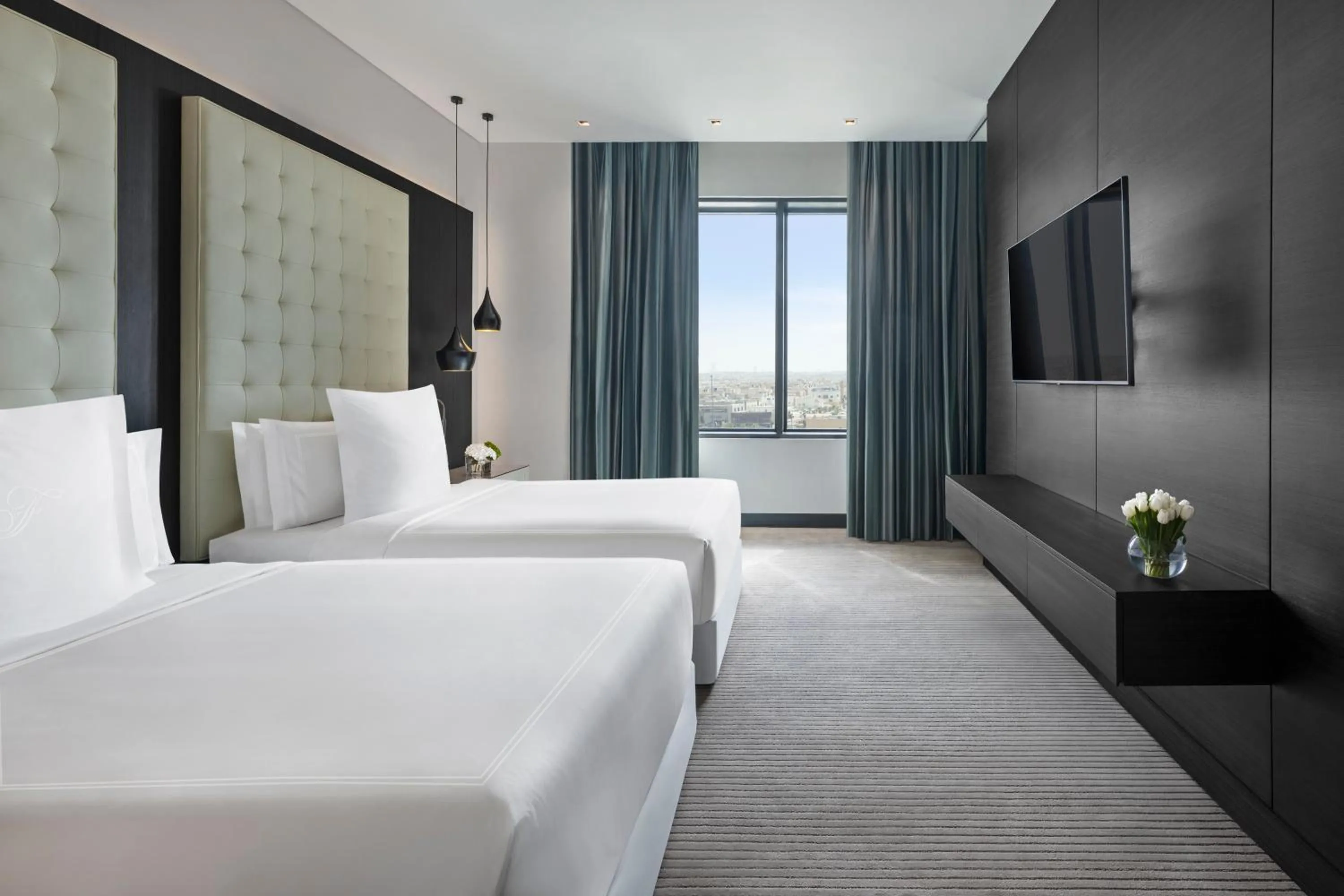 Bed in Fairmont Riyadh