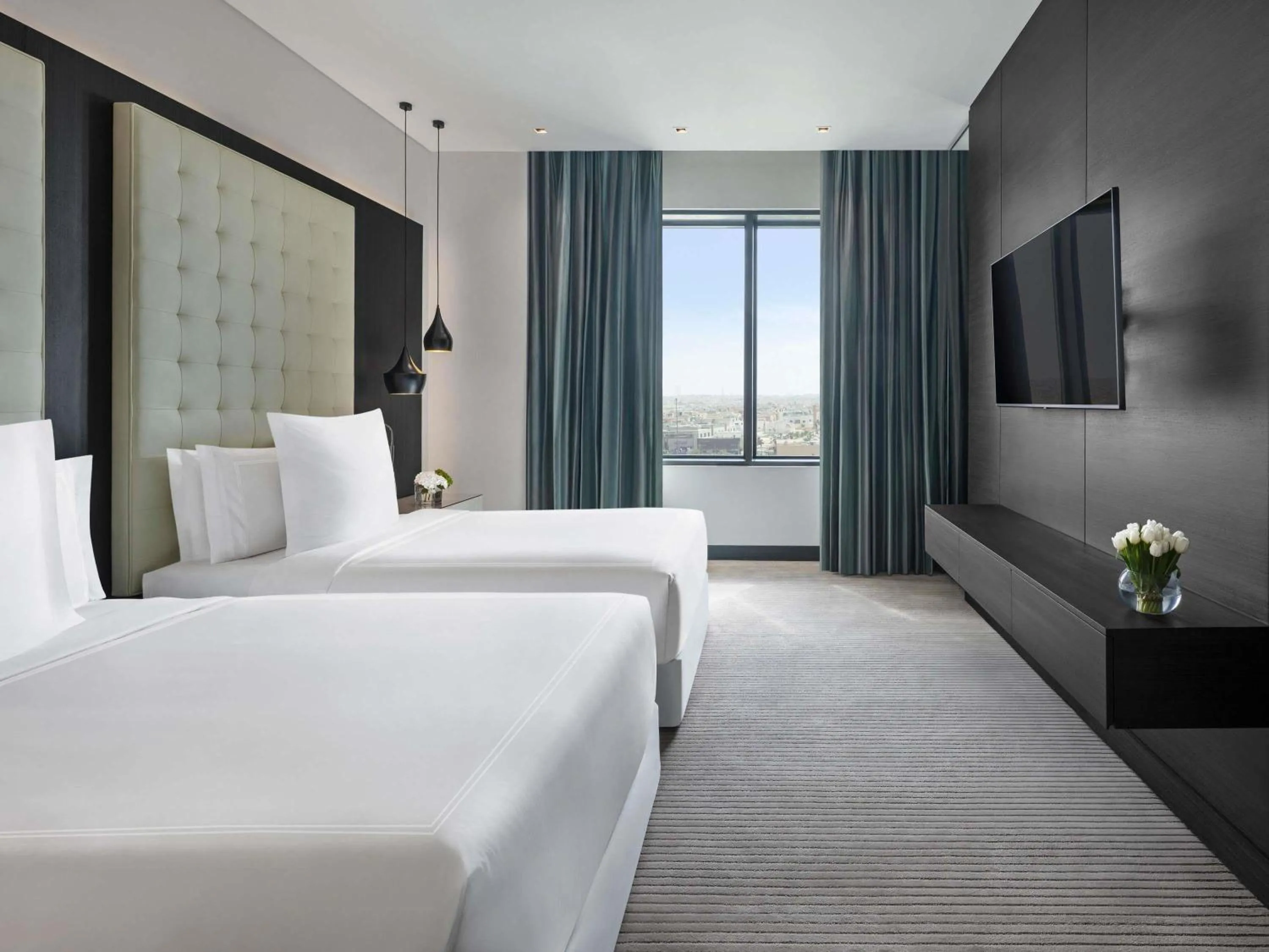 Bedroom, Bed in Fairmont Riyadh