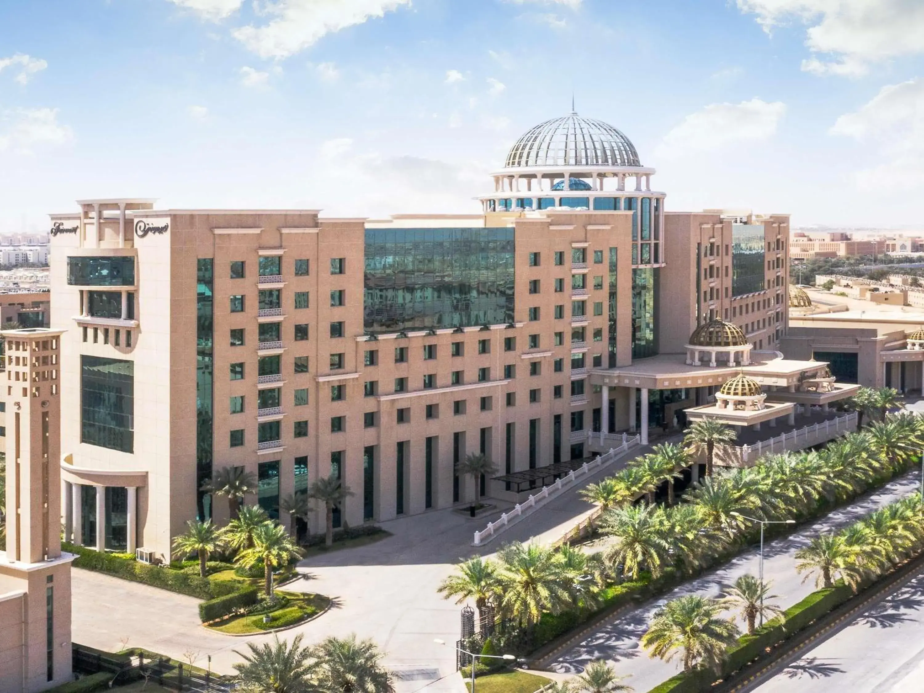 Property building in Fairmont Riyadh Property building in Fairmont Riyadh