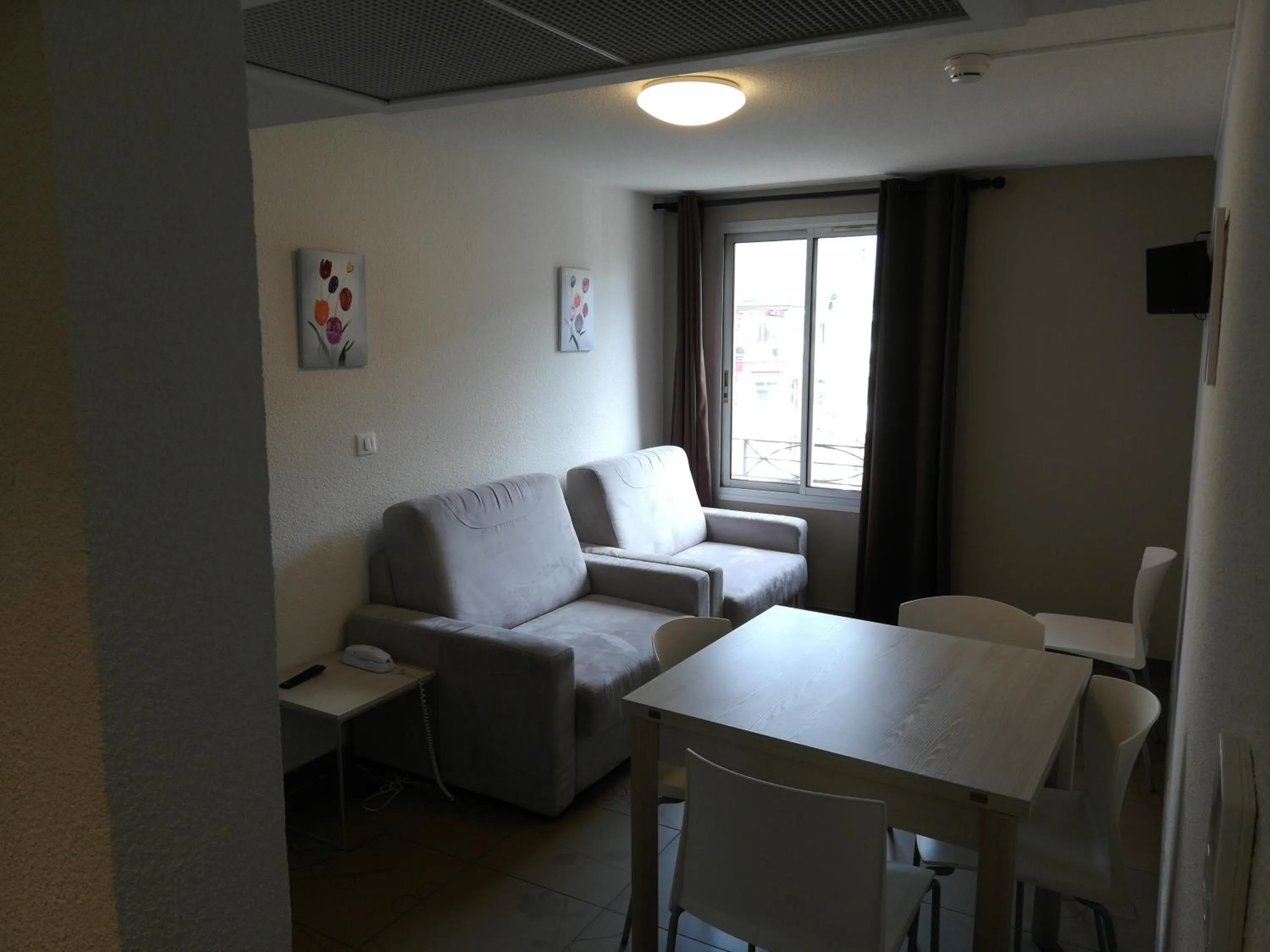 Living room in Appart'hotel le Pèlerin