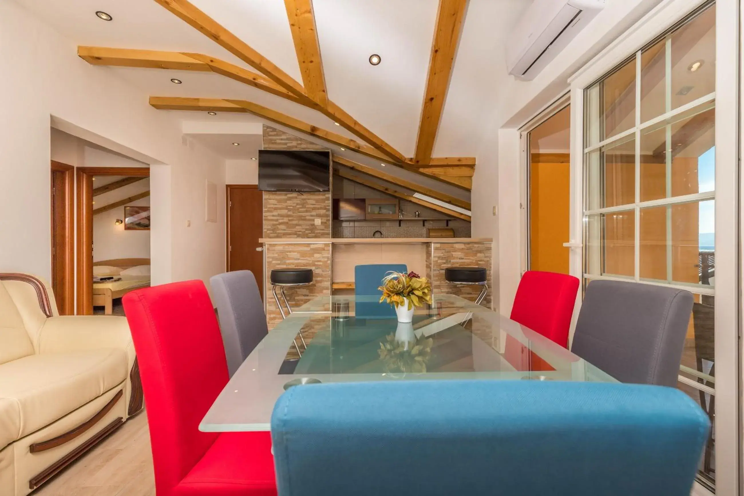 APARTMAN ŠARE APARTMAN ŠARE