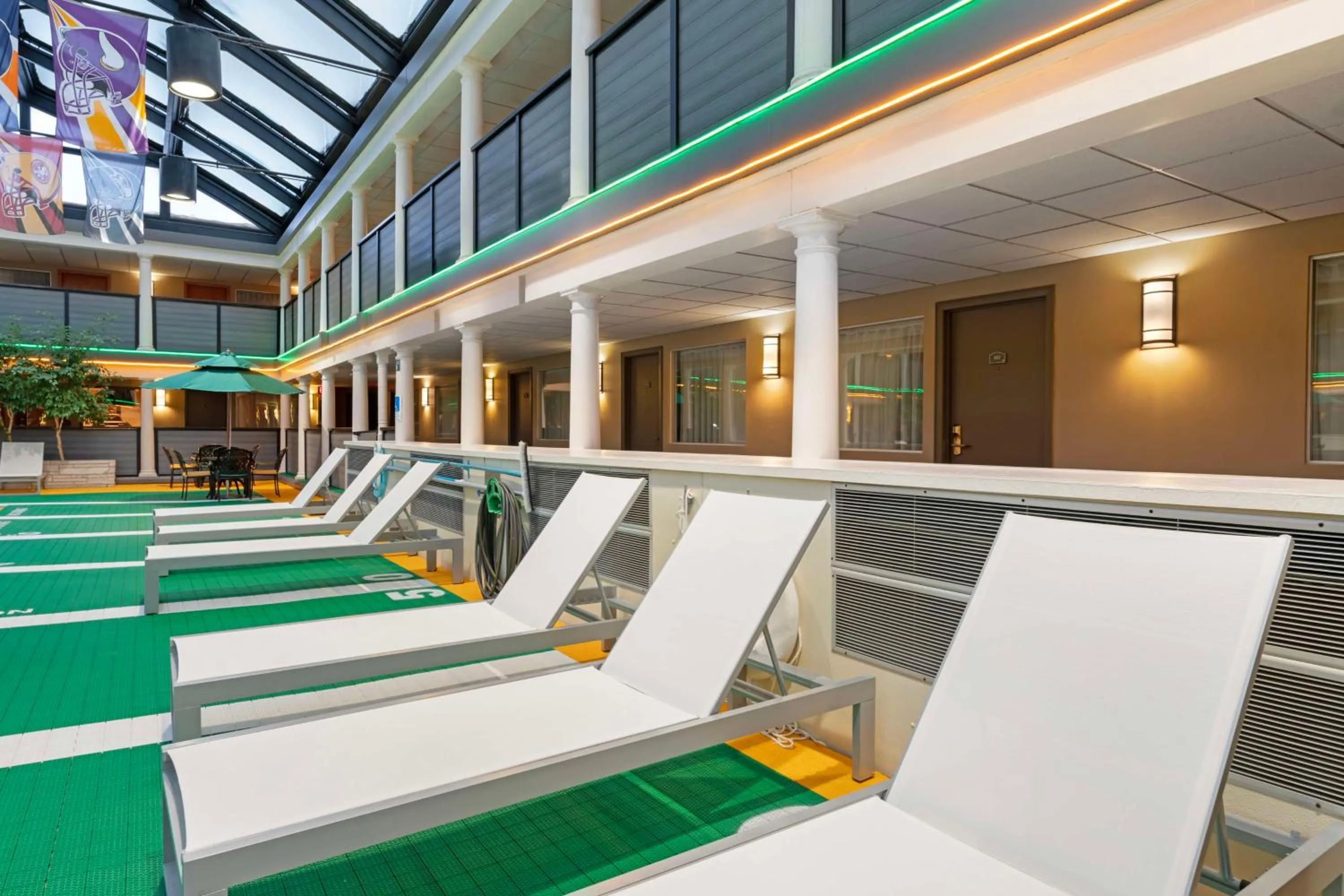 Pool view in Best Western Green Bay Inn and Conference Center