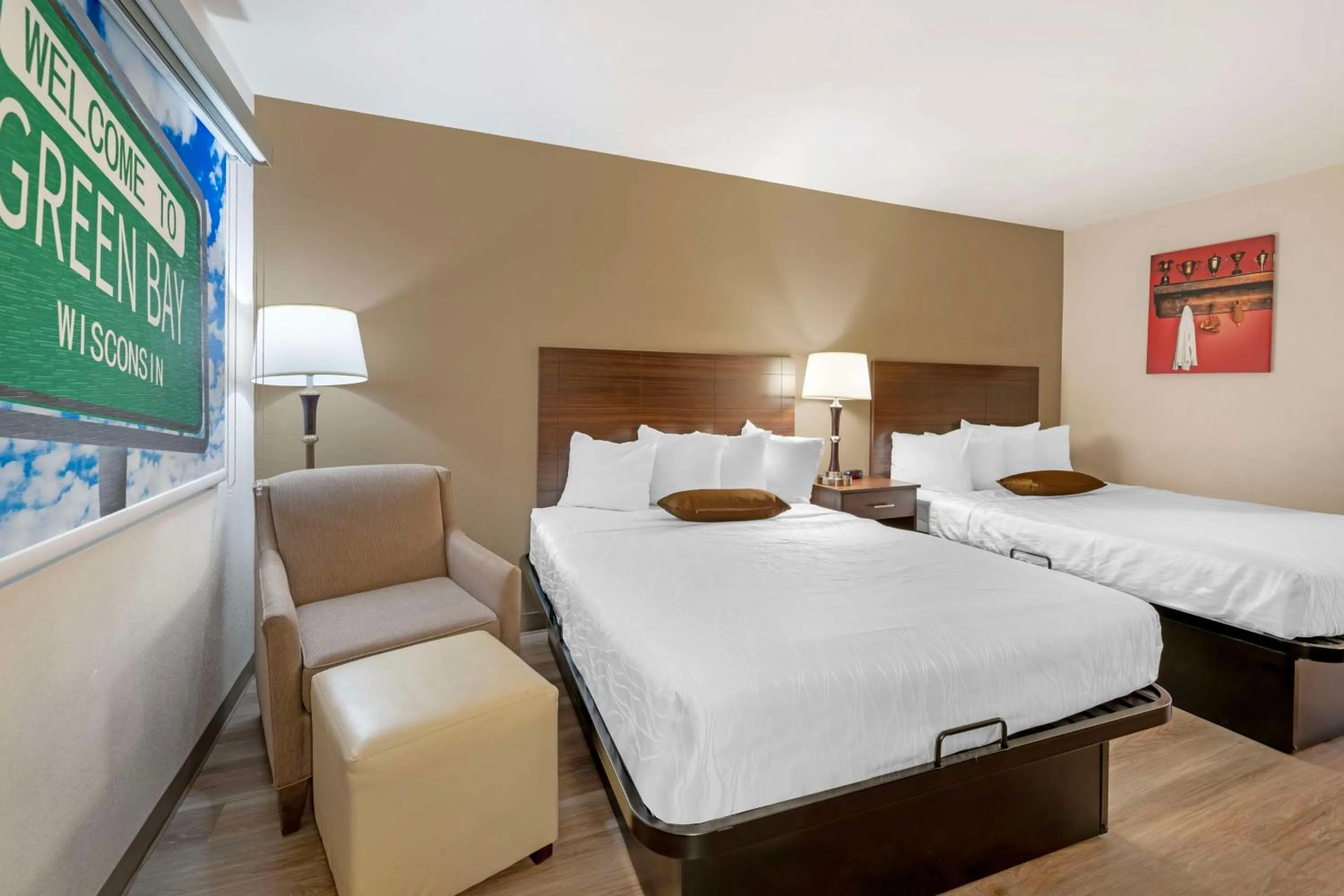 Bedroom, Bed in Best Western Green Bay Inn and Conference Center