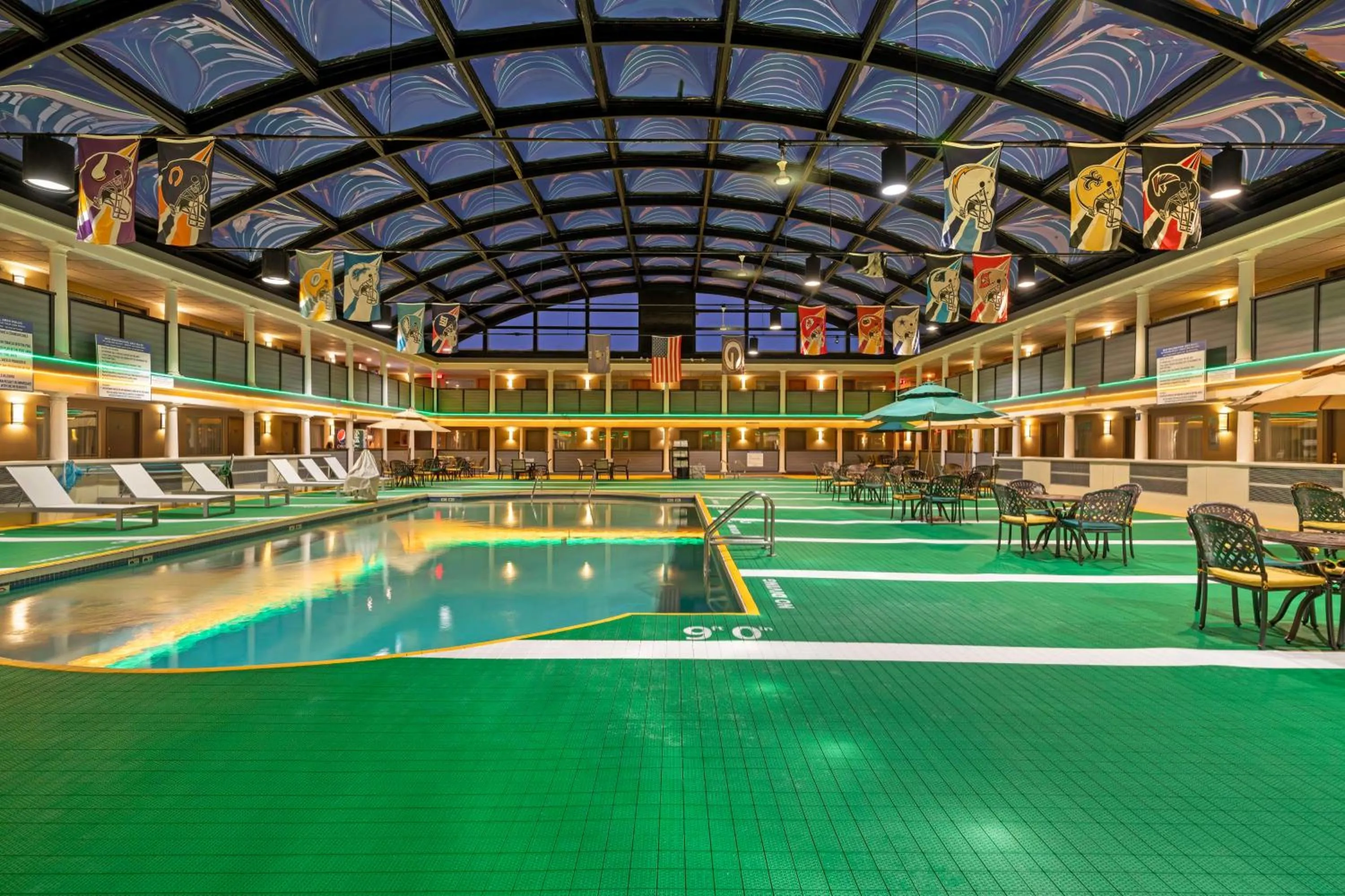 Pool view in Best Western Green Bay Inn and Conference Center