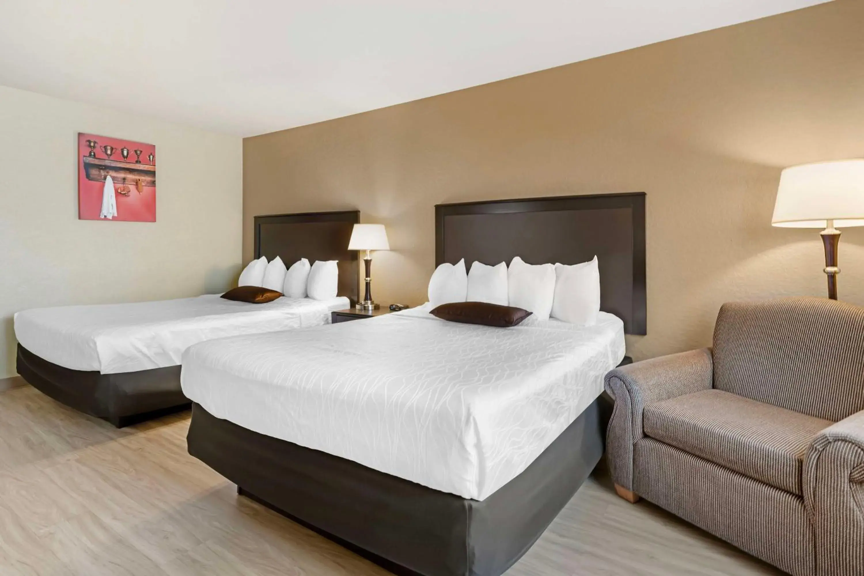 Bedroom, Bed in Best Western Green Bay Inn and Conference Center Bedroom, Bed in Best Western Green Bay Inn and Conference Center