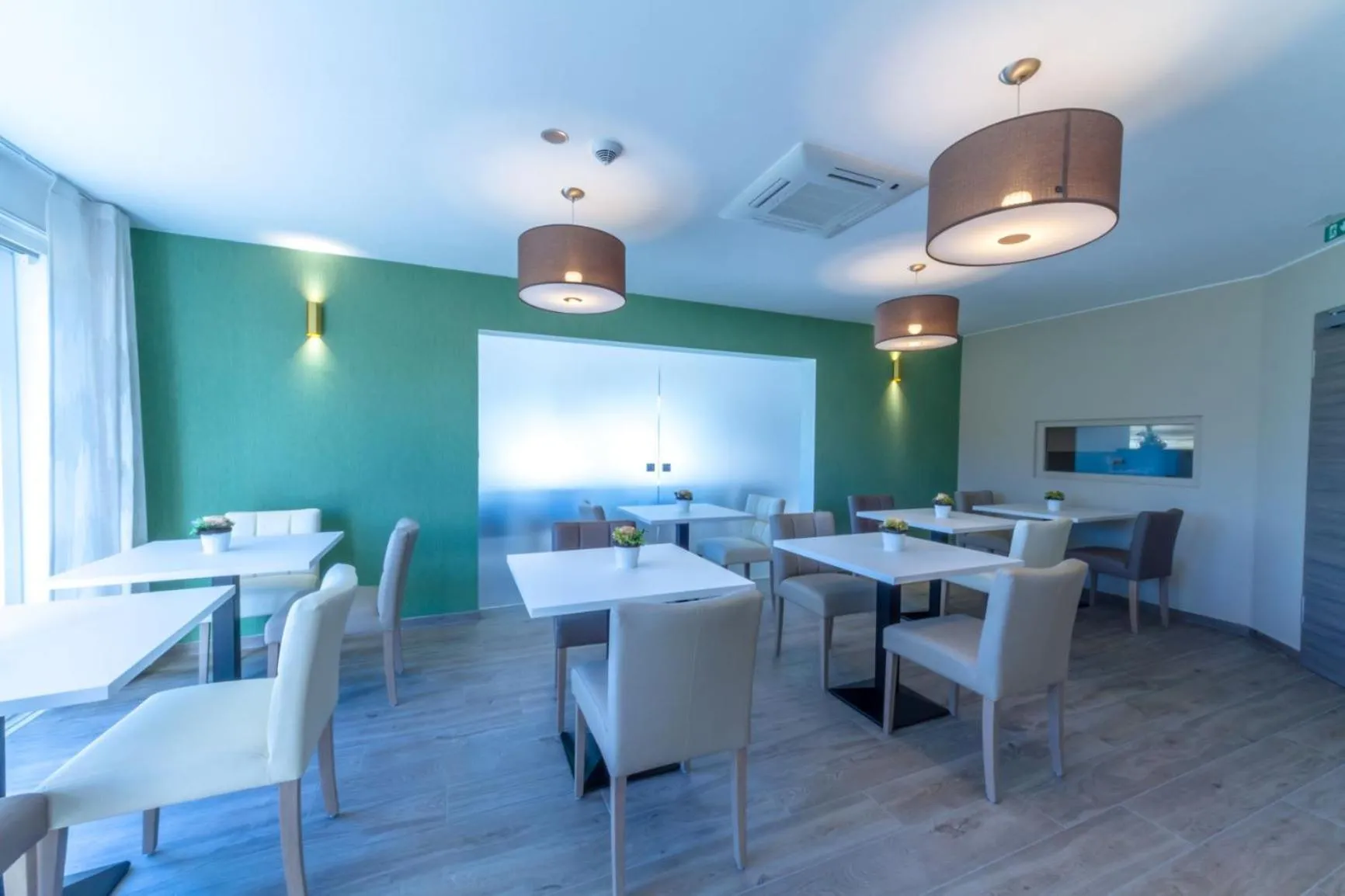 ManavaHotel