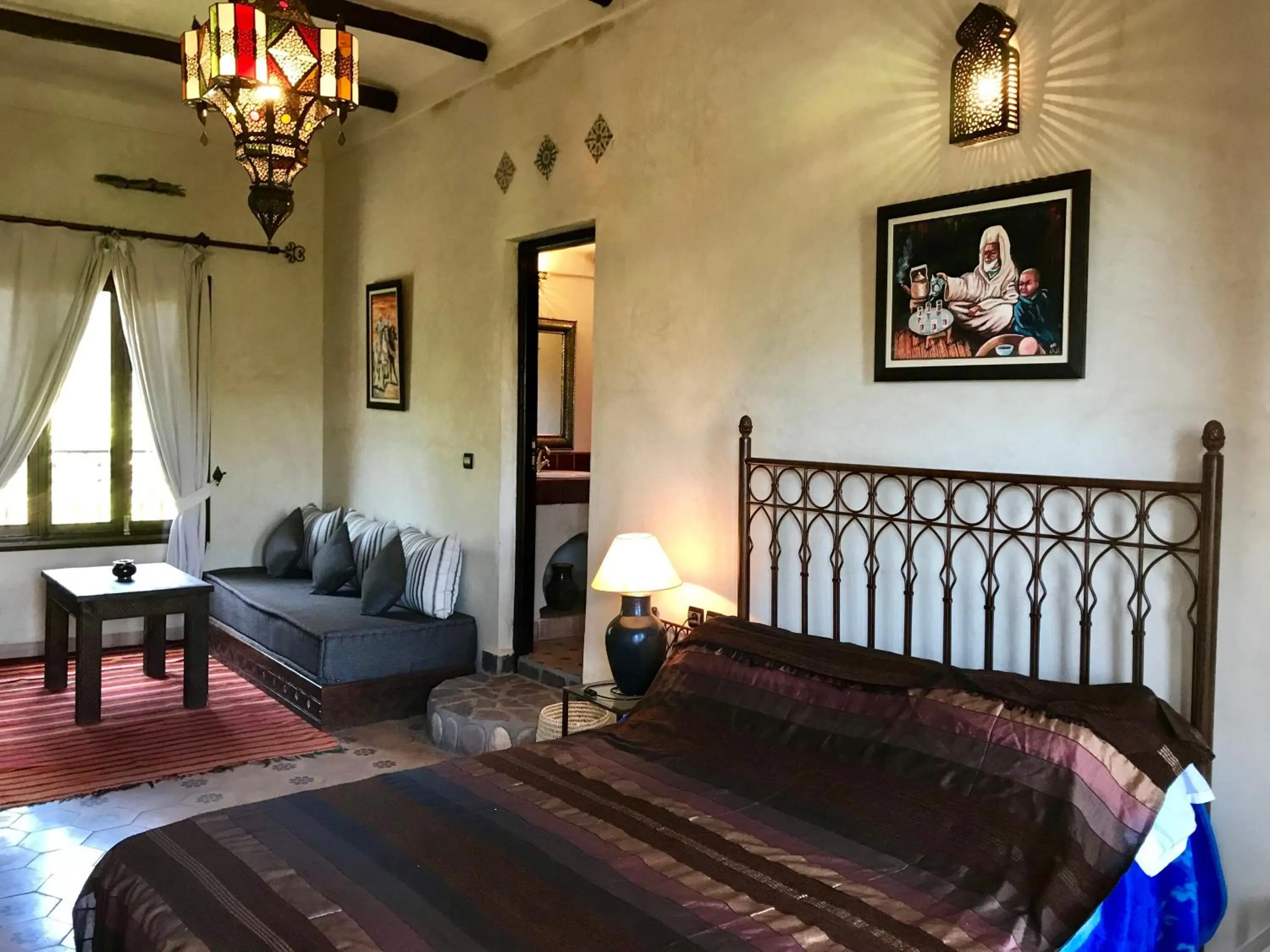 Bed in Auberge Chez Momo II