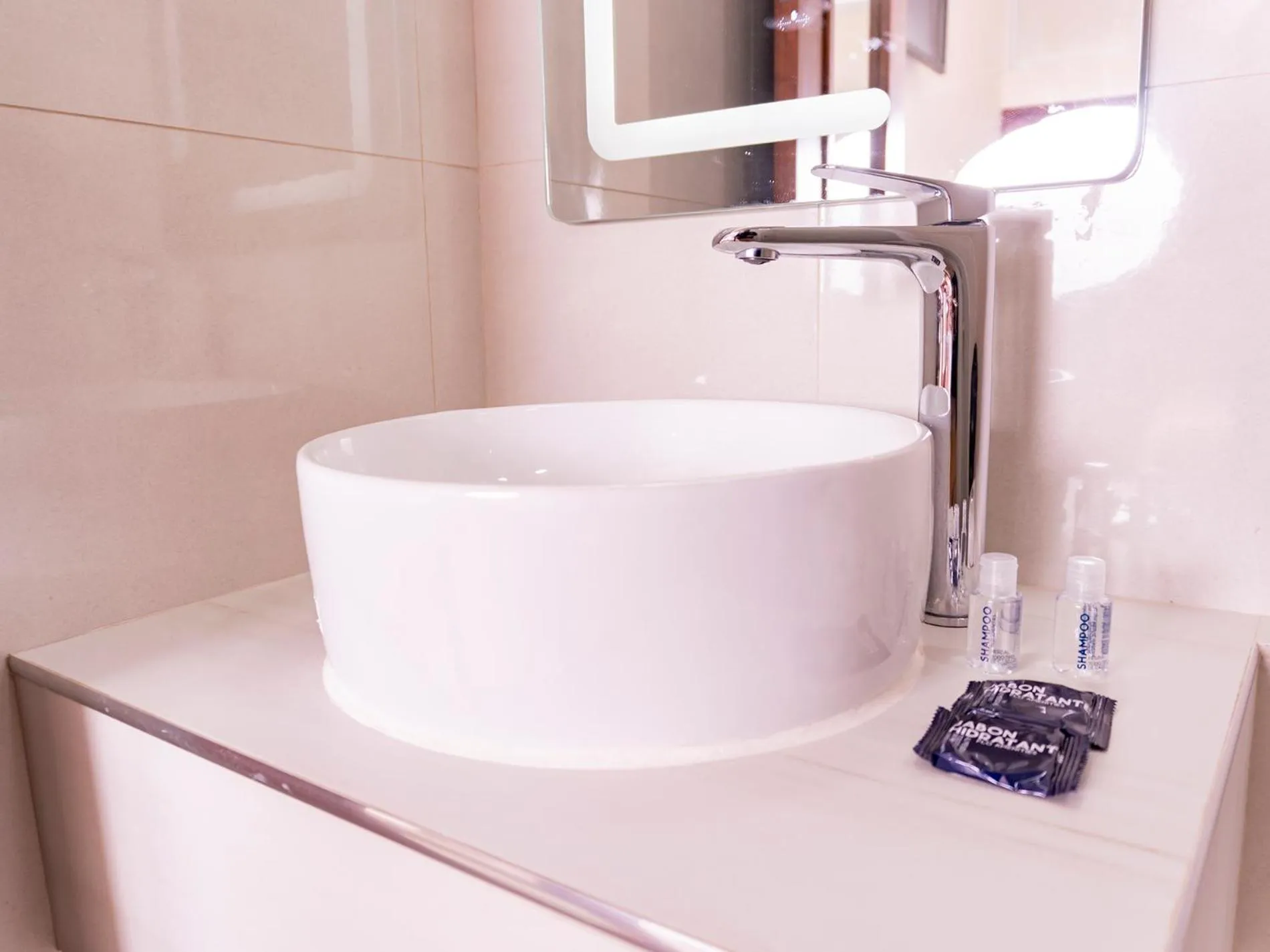 Auto Hotel Mediterráneo