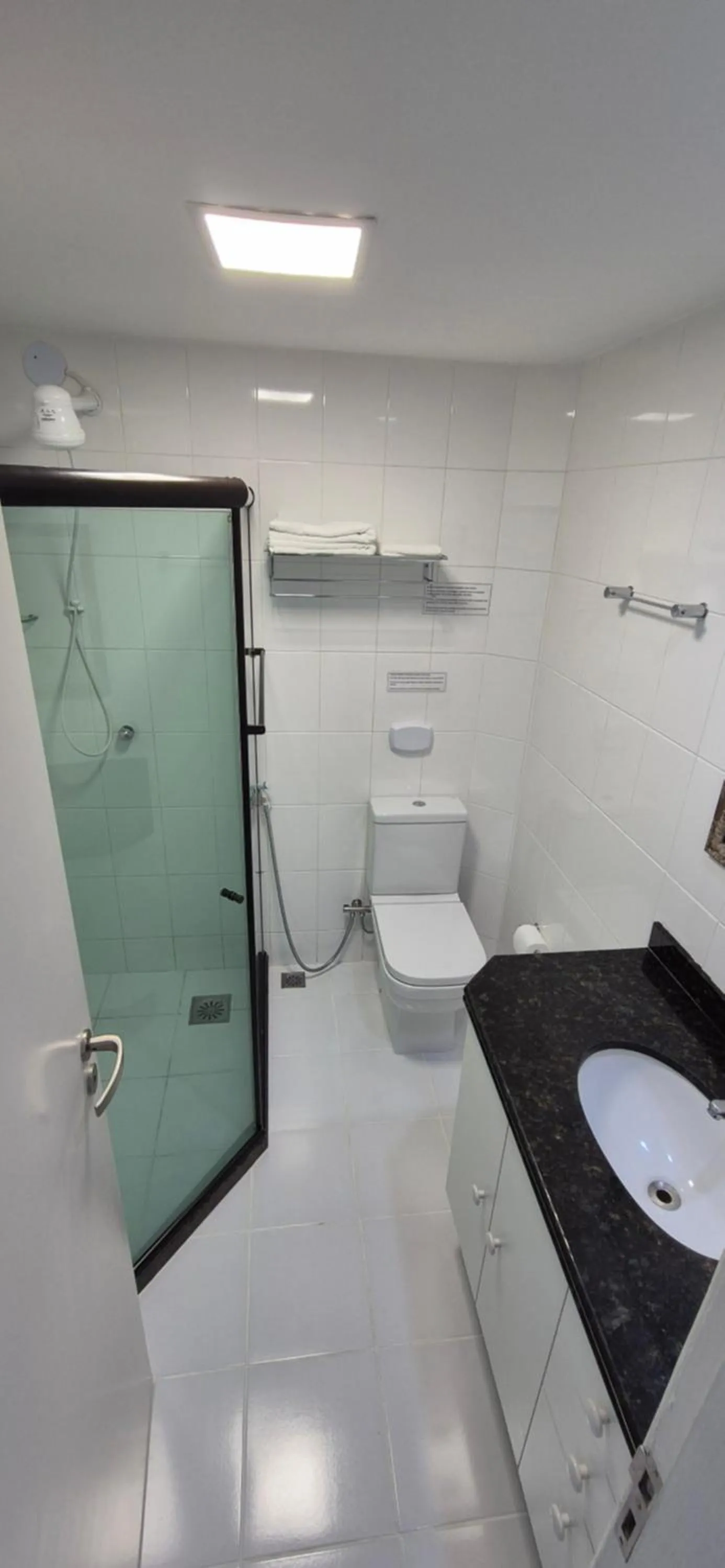 Loft Prainha AP 207 frente mar, check in 9h-check out 13h, split, piscina, self check in, portaria 24h
