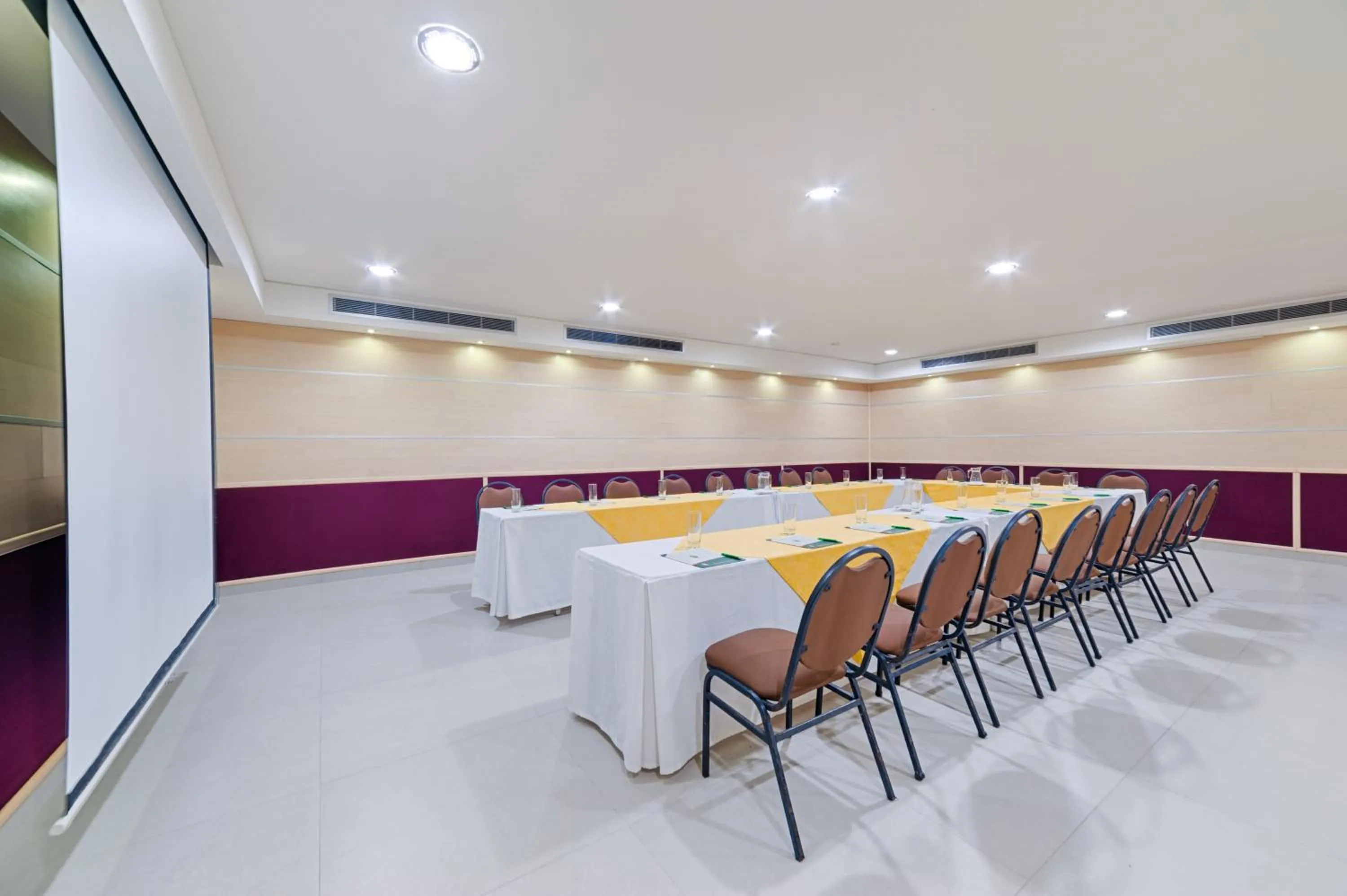 Meeting/conference room in Hotel Arizona Suites Cúcuta