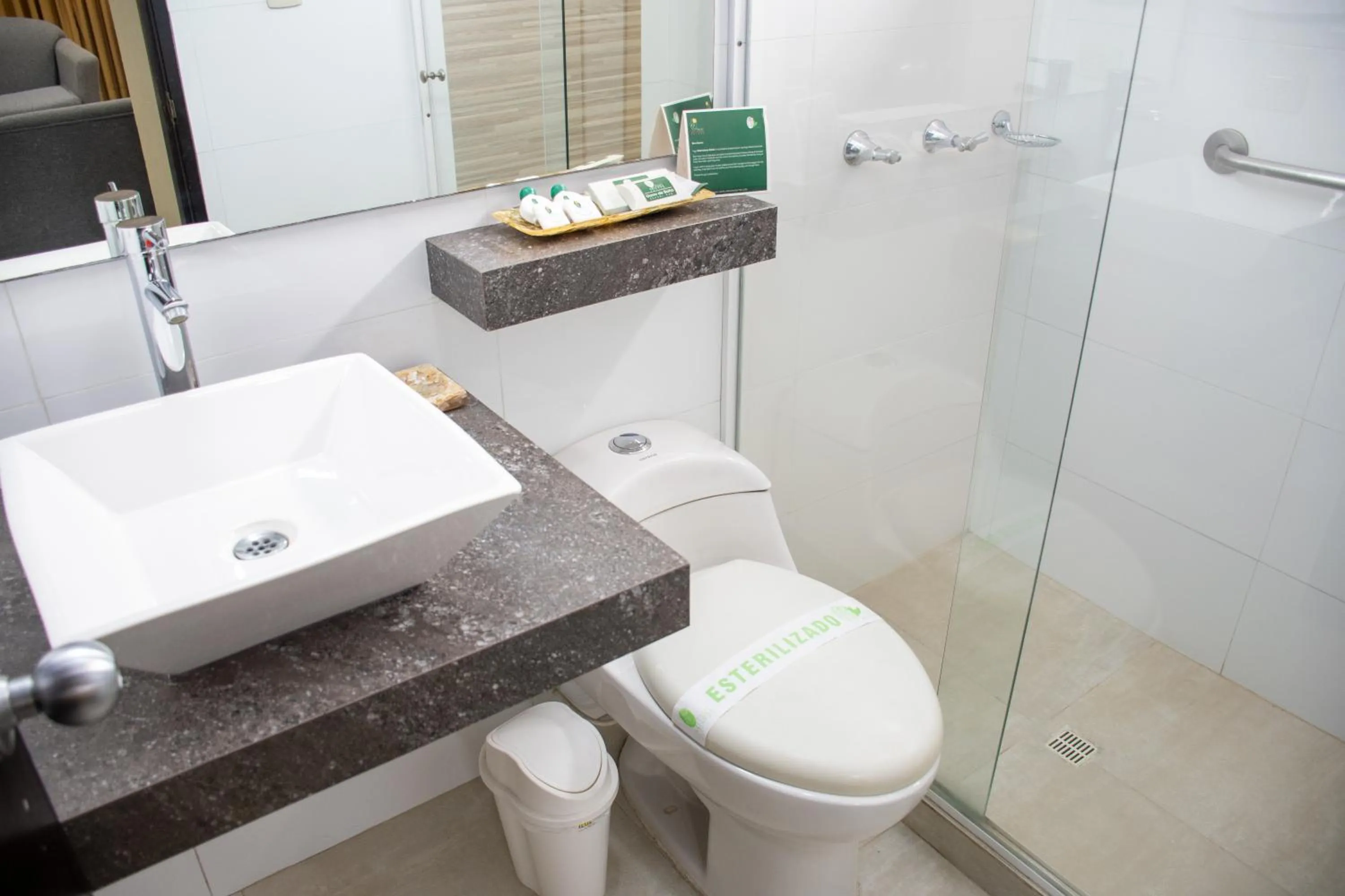 Bathroom in Hotel Arizona Suites Cúcuta