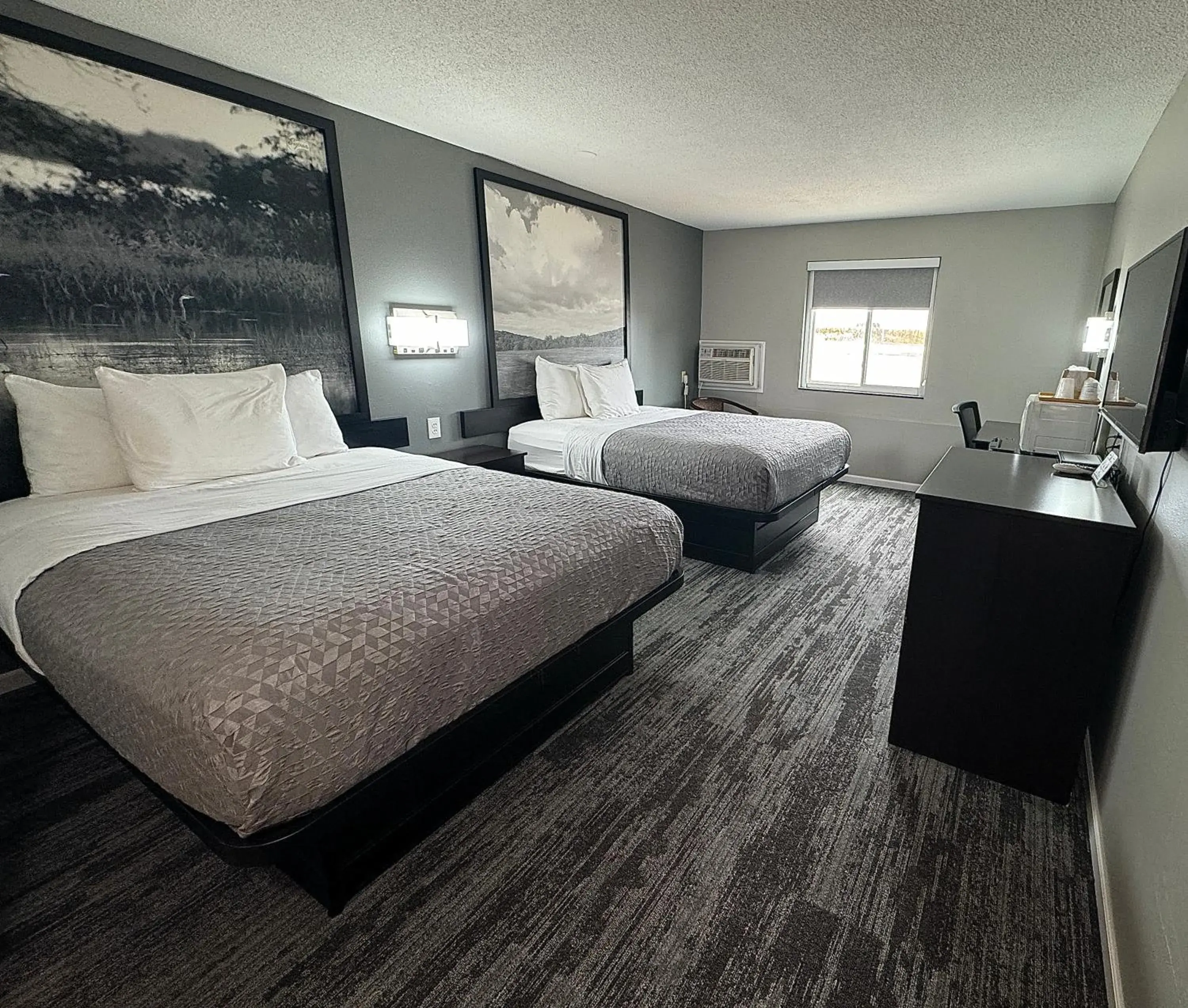 Bed in Super 8 by Wyndham Higginsville Bed in Super 8 by Wyndham Higginsville