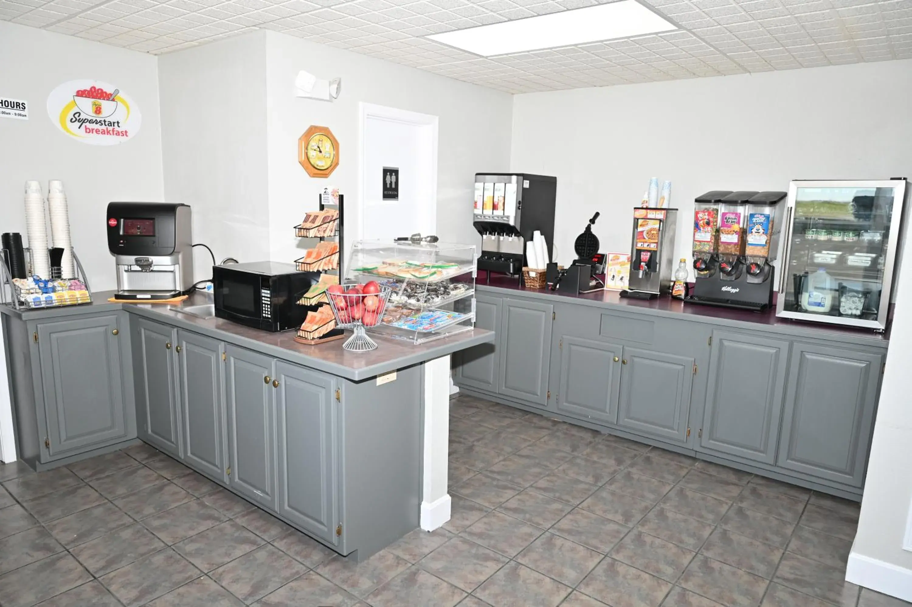 Breakfast in Super 8 by Wyndham Higginsville Breakfast in Super 8 by Wyndham Higginsville