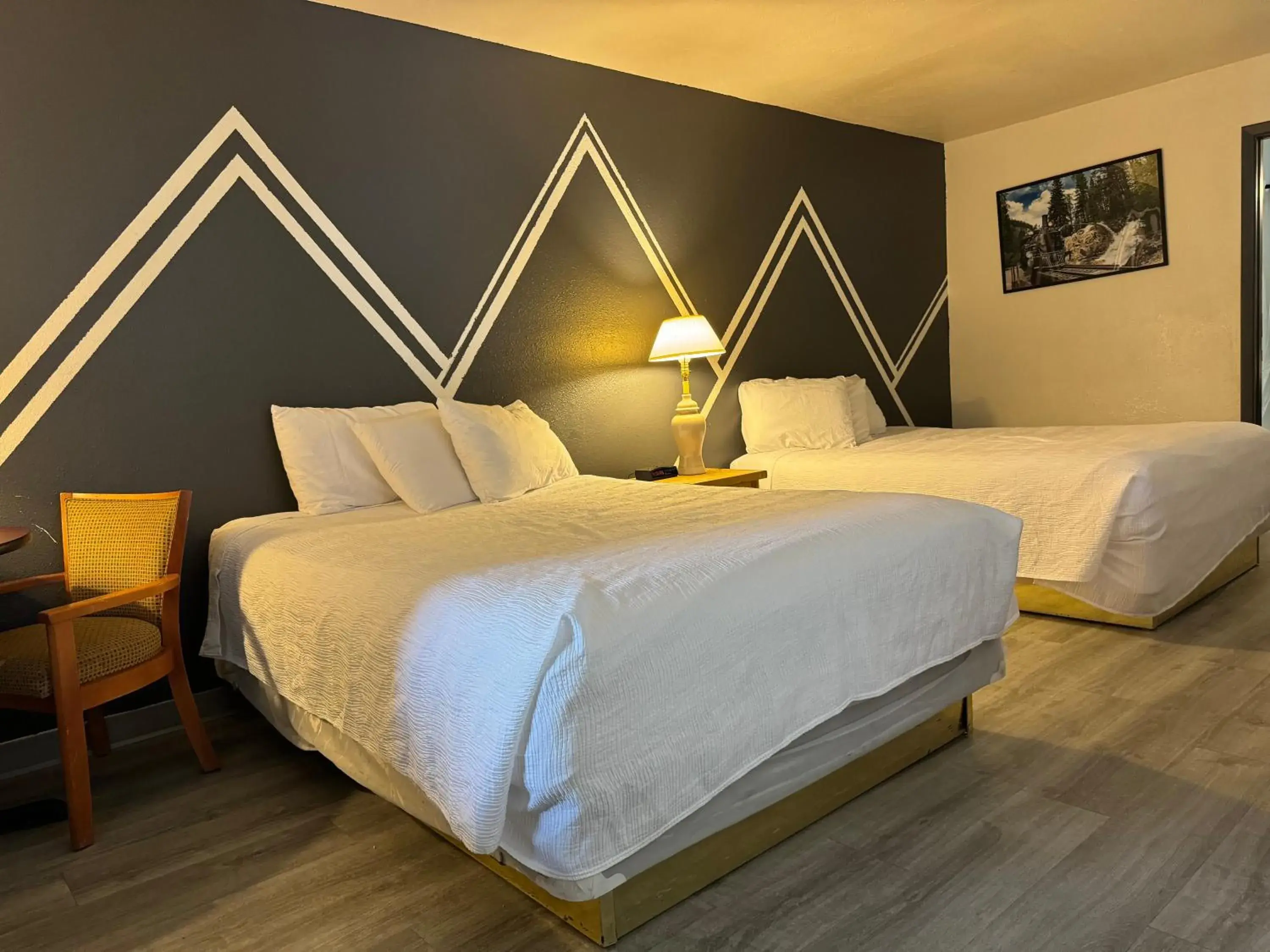 Budget Double Room in The Junction Hotel and Hostel Budget Double Room in The Junction Hotel and Hostel