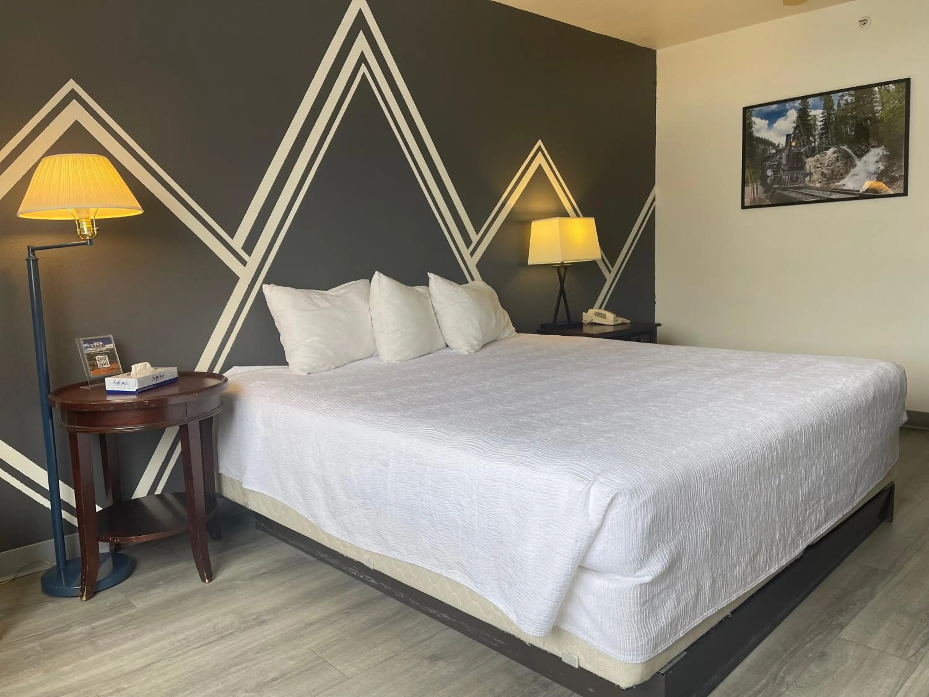 Bedroom, Bed in The Junction Hotel and Hostel