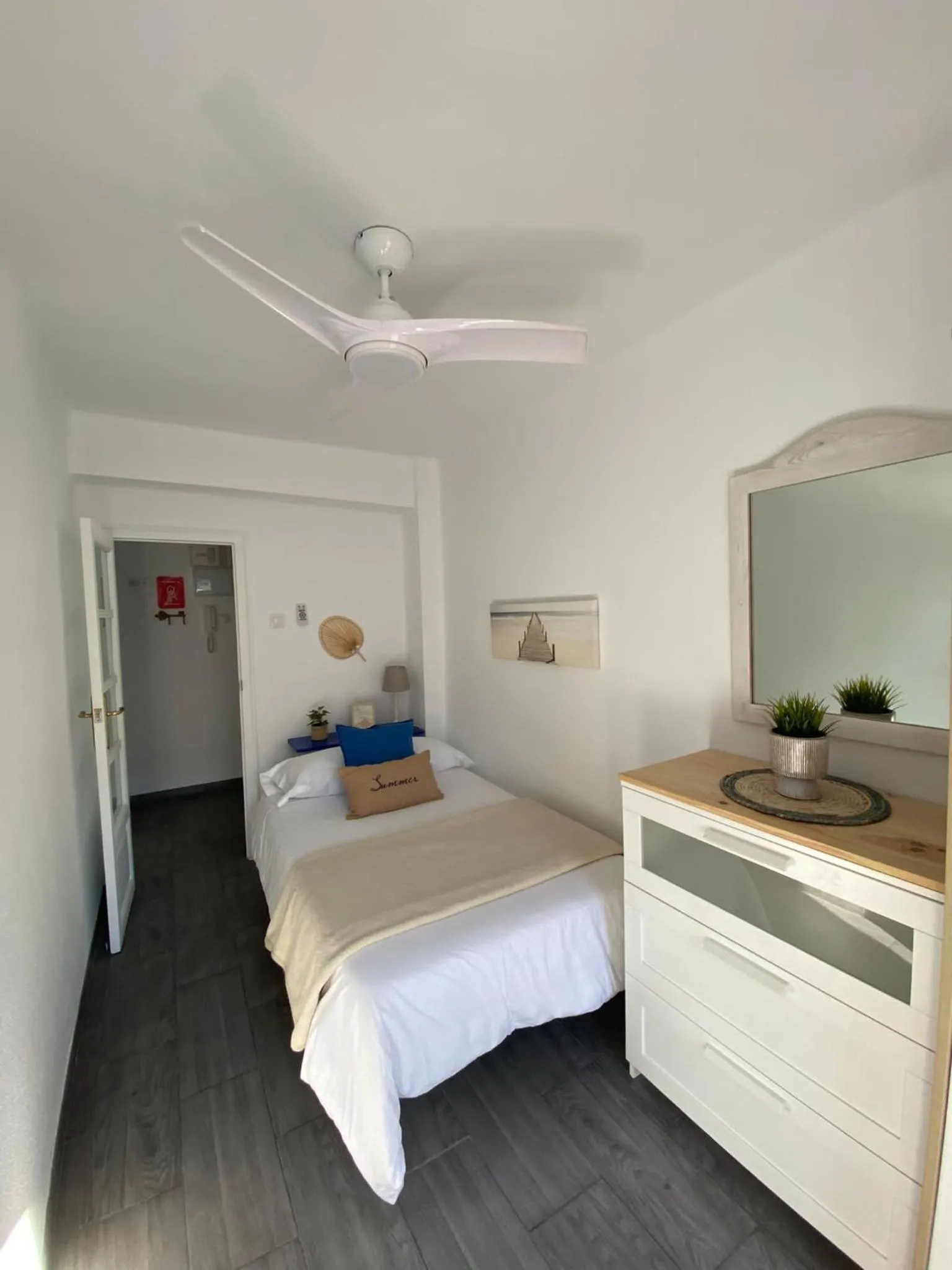 Bed in Beach Malvarrosa, Cabañal, Wifi free. Ca' Micaela.