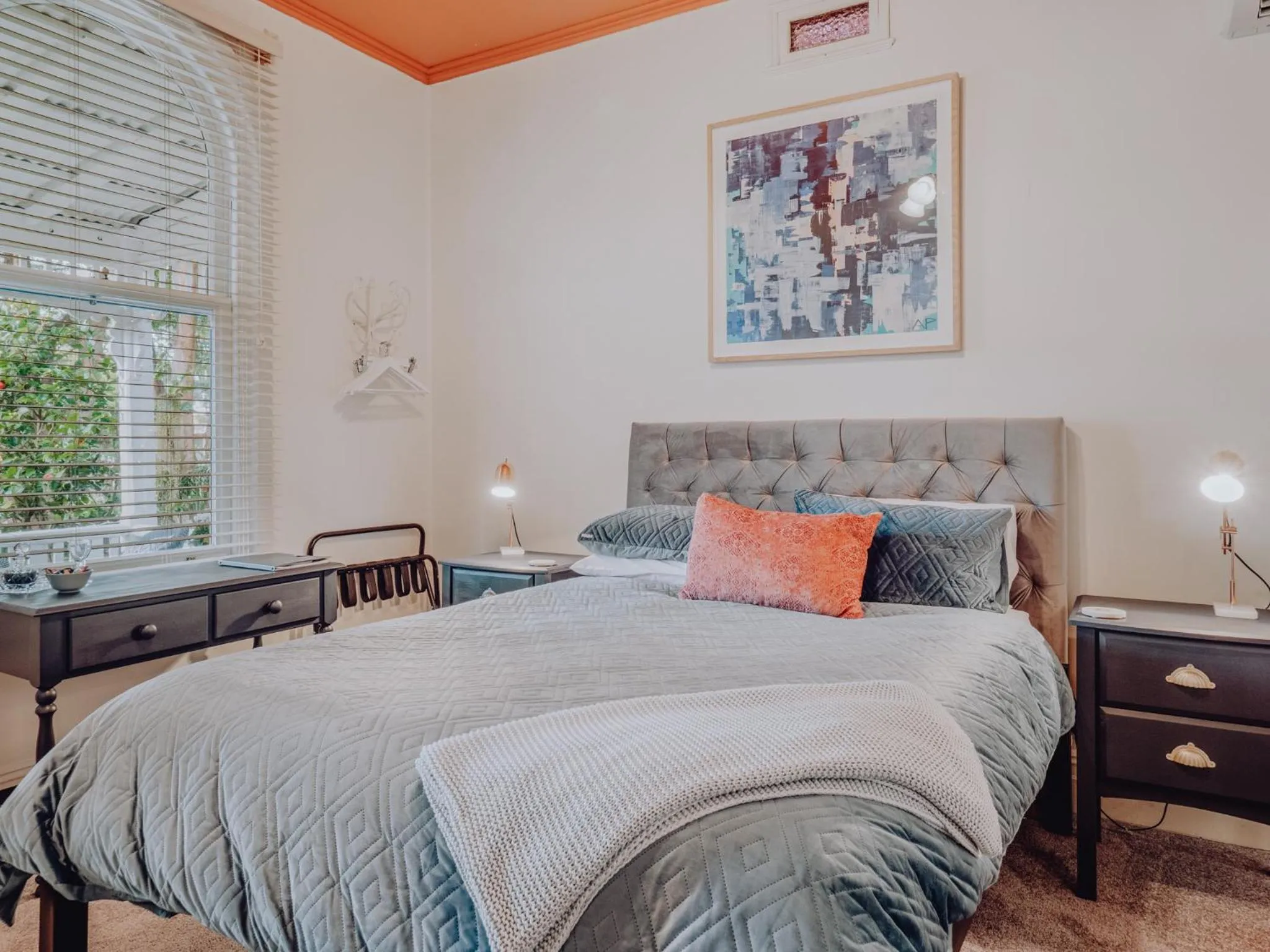 Bedroom, Bed in Genesta House