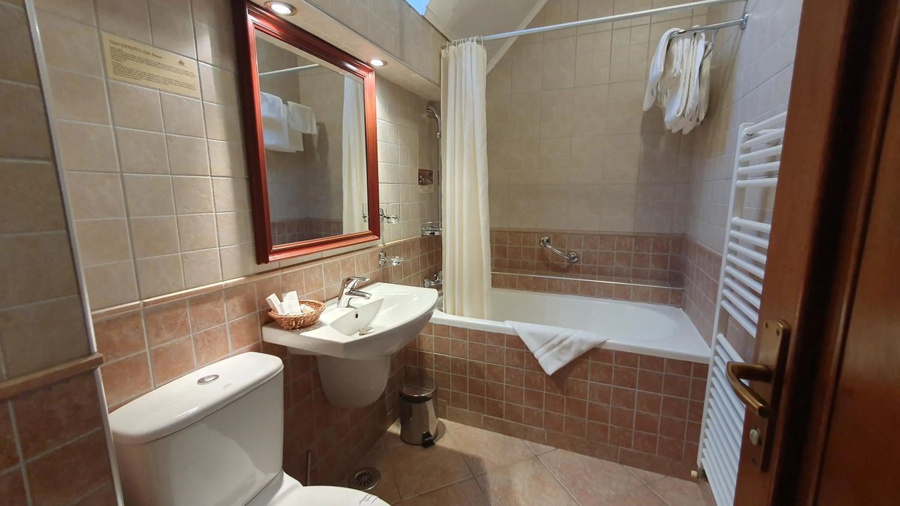 Bathroom in Hotel Garden Club