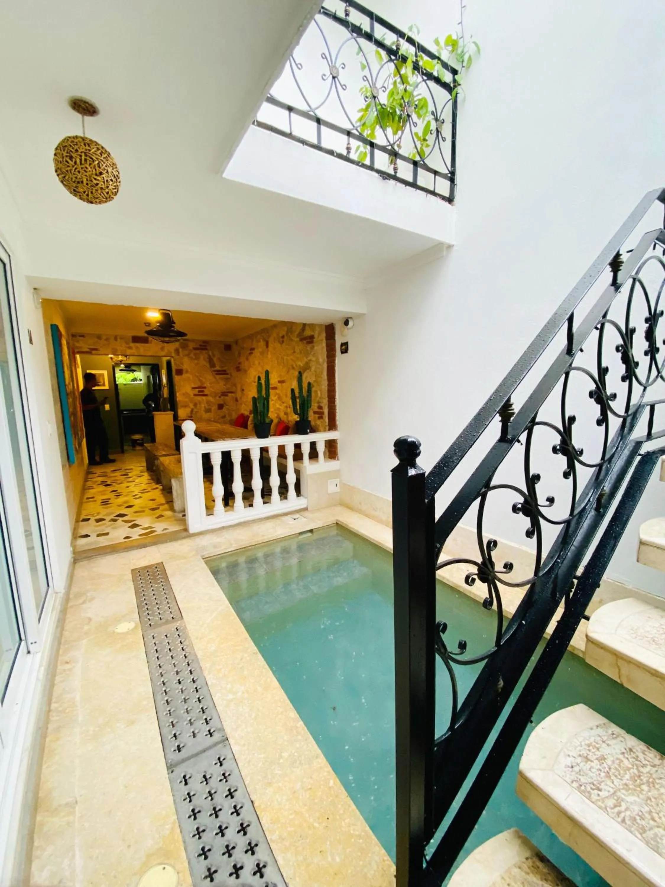 Swimming pool in Peregrinos Hostel Cartagena de Indias