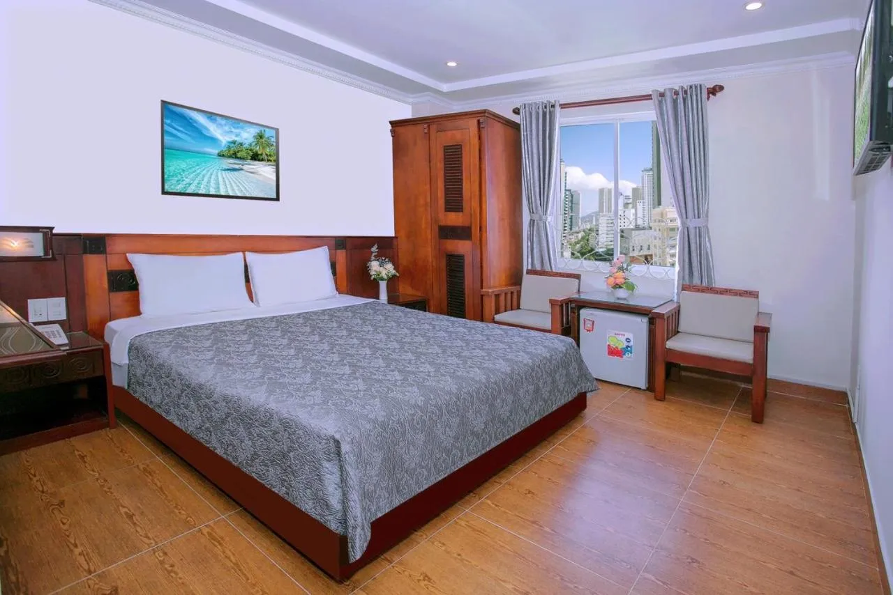 Bed in Nice Swan Hotel