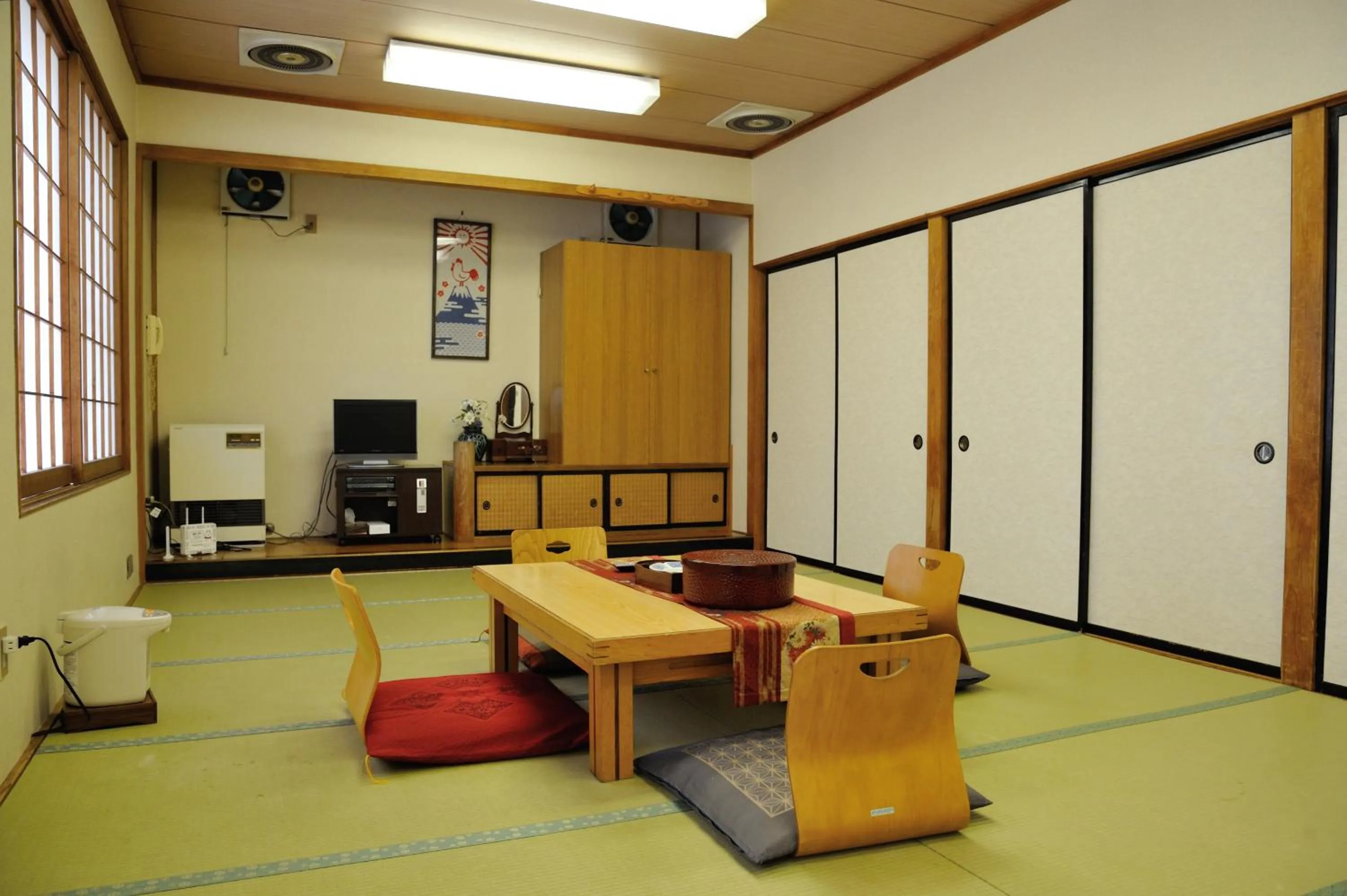 Photo of the whole room in Oyado Ichifuji