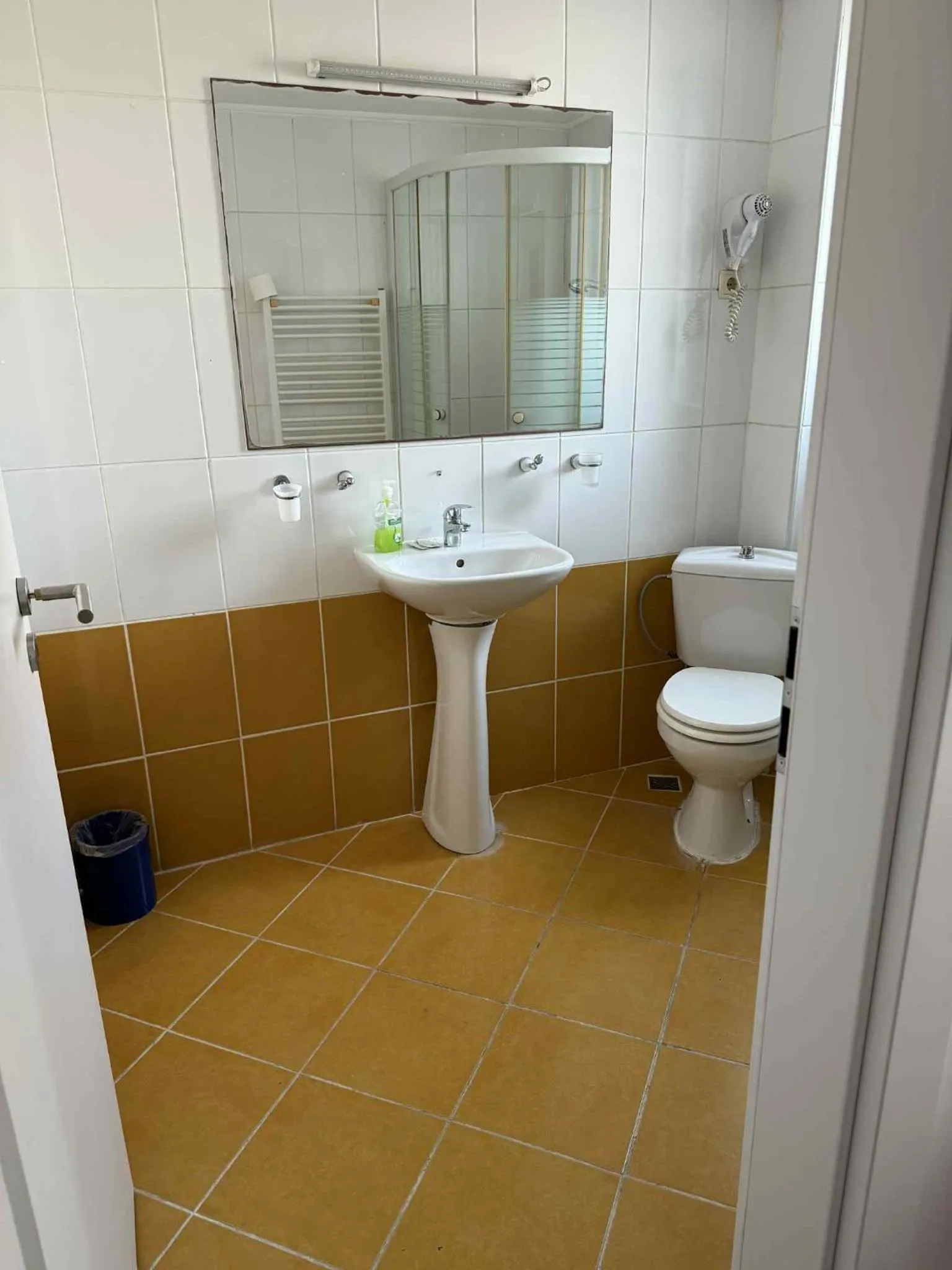 Bathroom in Hotel City Center