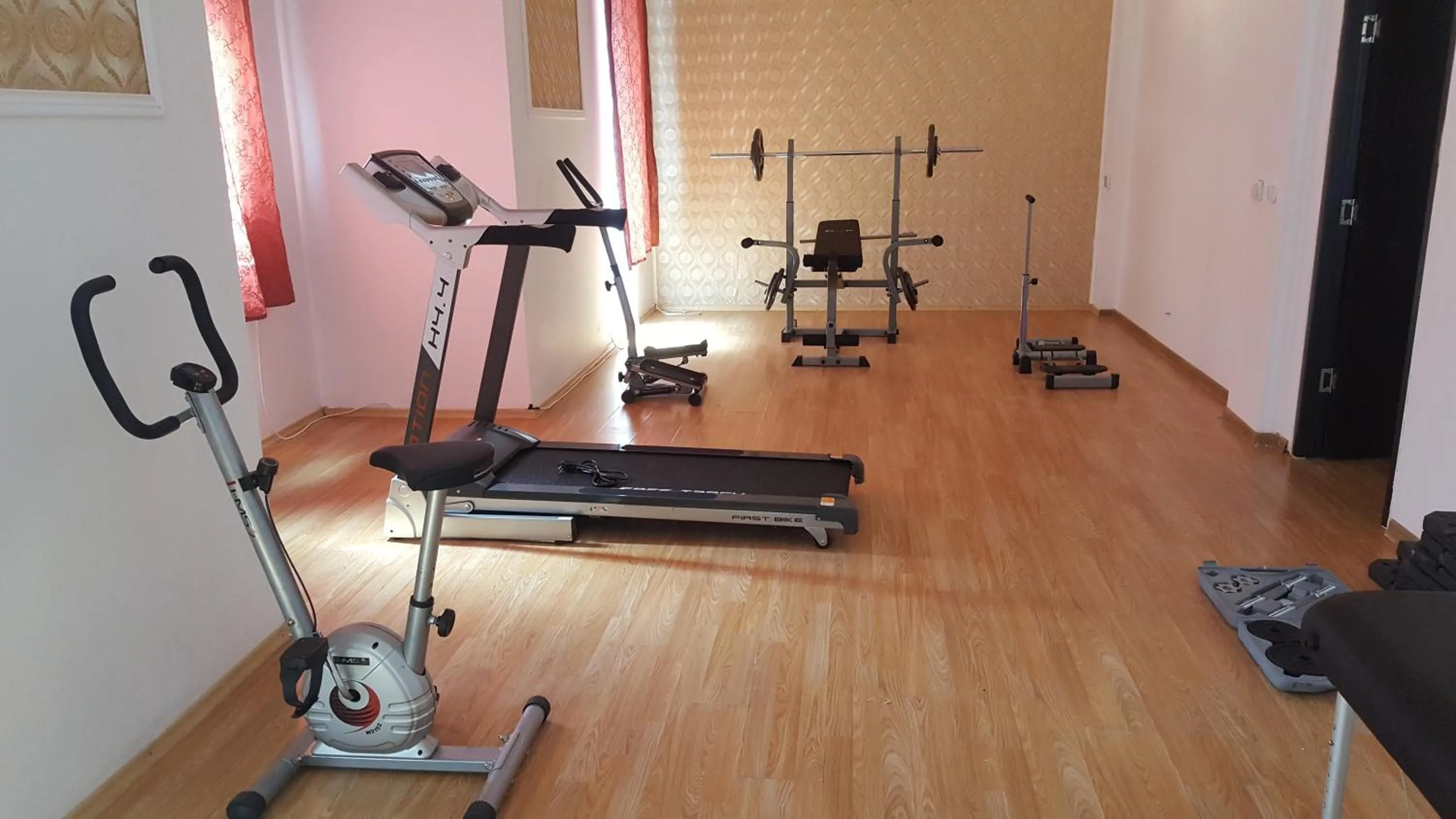 Fitness centre/facilities in Hotel Coroana Moldovei