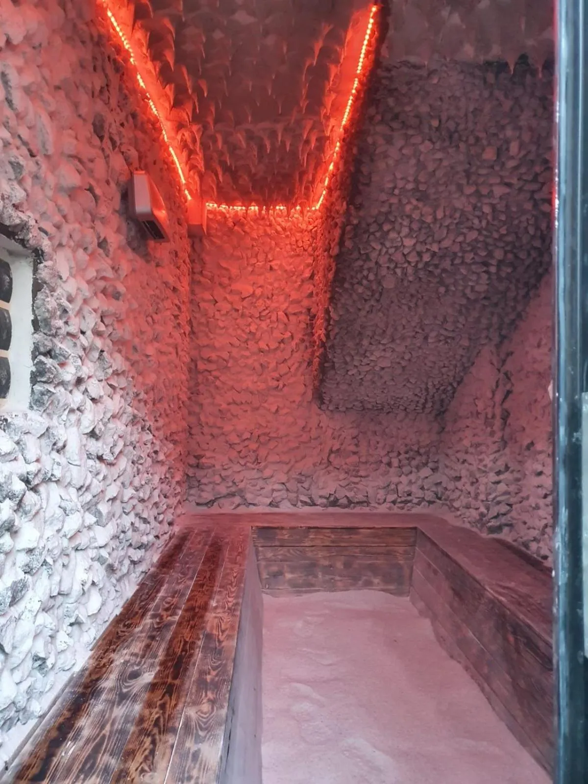 Spa and wellness centre/facilities in Hotel Coroana Moldovei