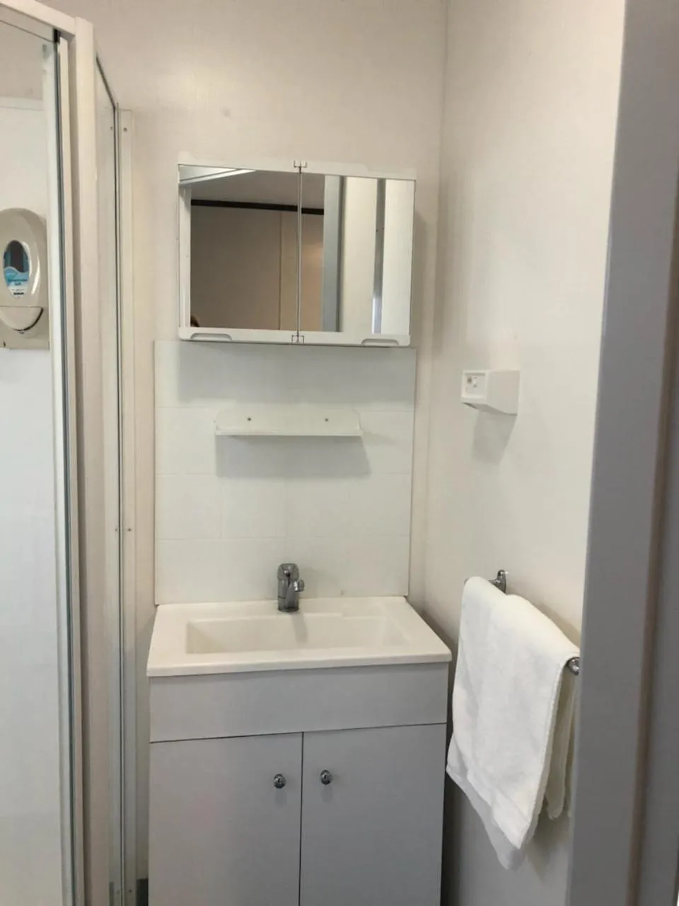 Bathroom in Peppermint Grove Beach Holiday Park