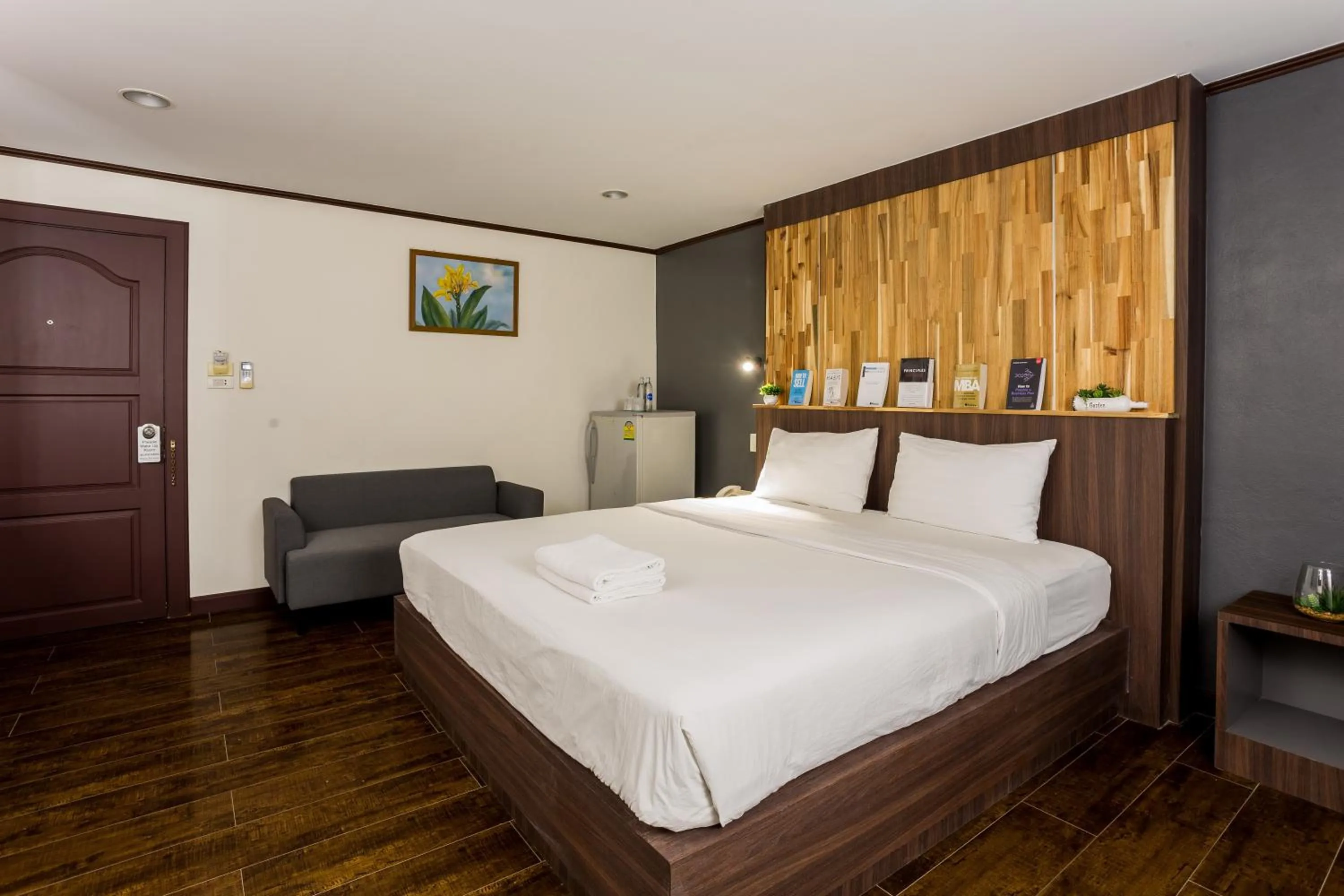 Bed in Phimai Paradise Boutique Hotel