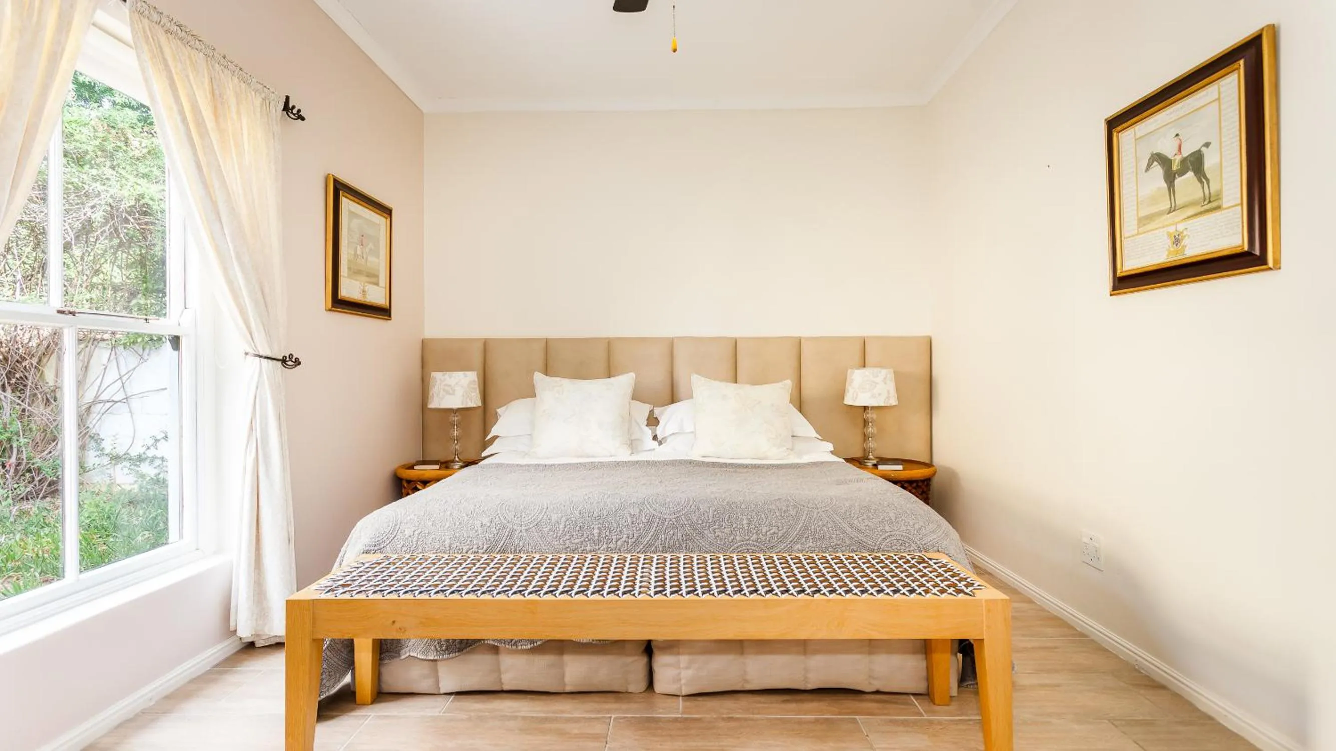 Bed in Lady Loch Country House