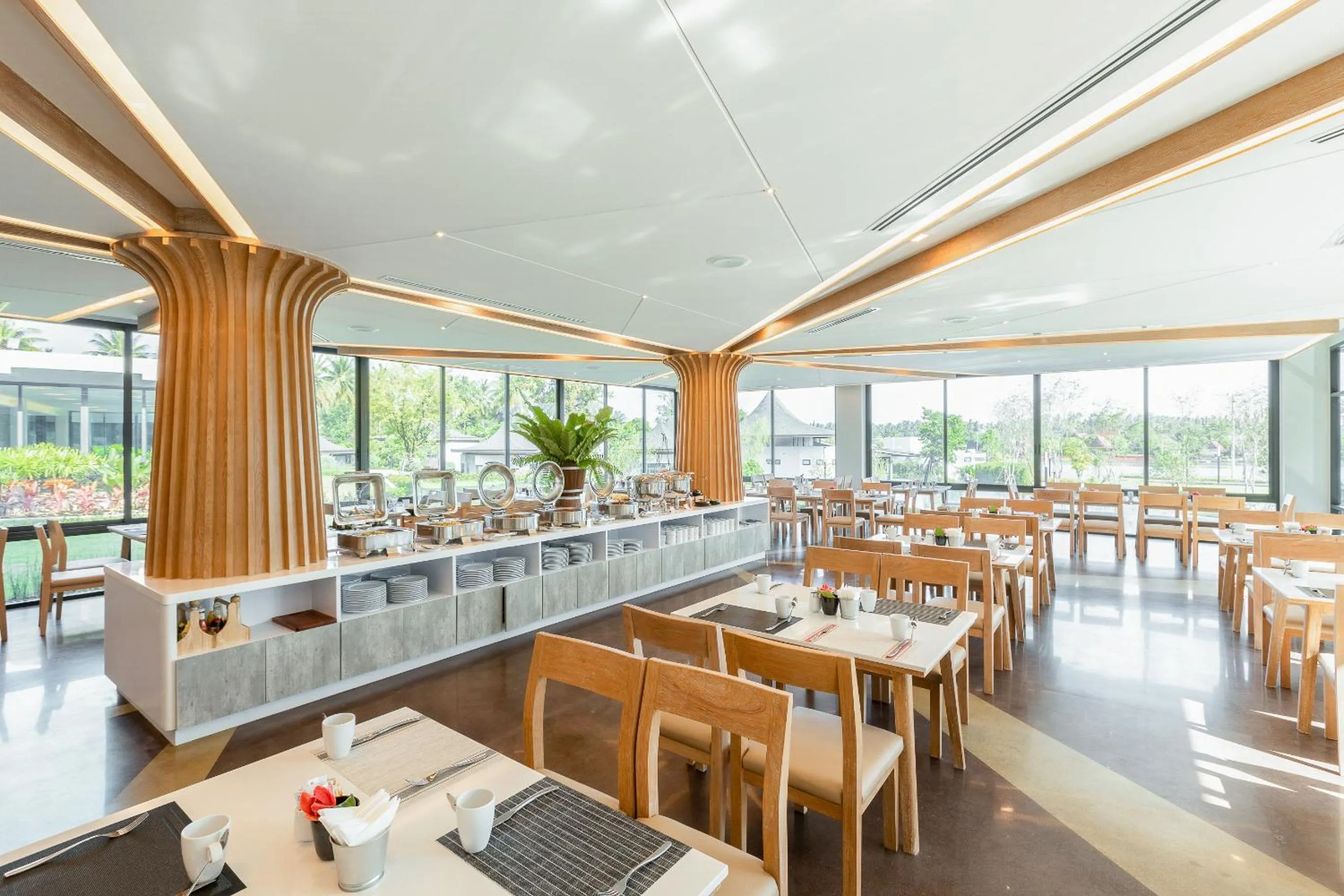 Restaurant/places to eat in Na Tree Tara Riverside Resort Amphawa Damnoensaduak