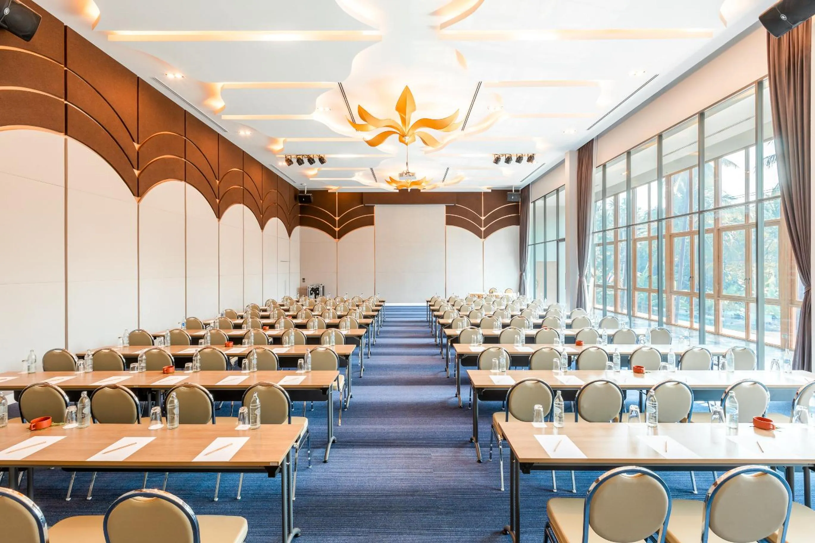 Meeting/conference room in Na Tree Tara Riverside Resort Amphawa Damnoensaduak